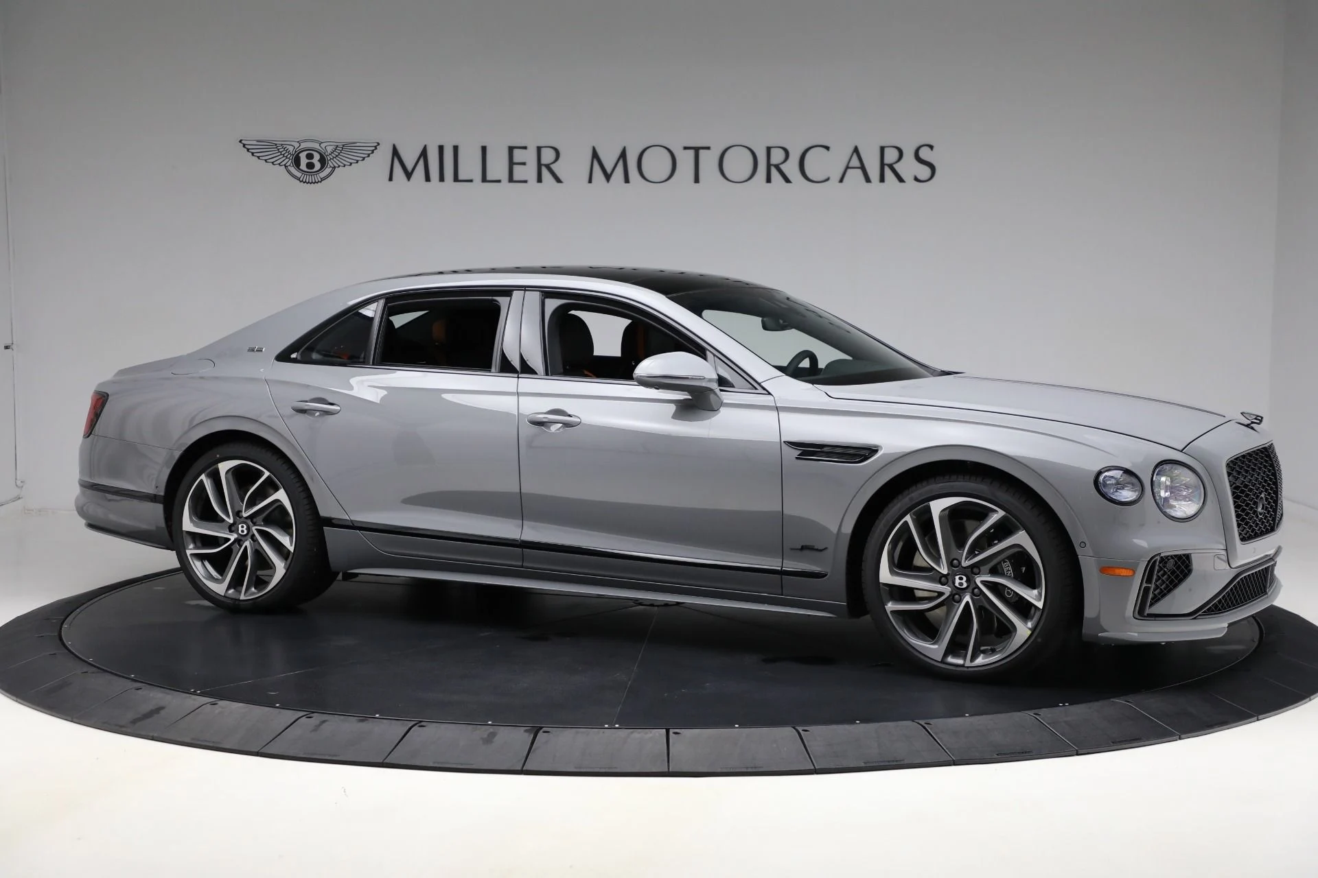 mph009_2422635994_New_2025_Bentley_Flying_Spur_Speed_ba3347a647