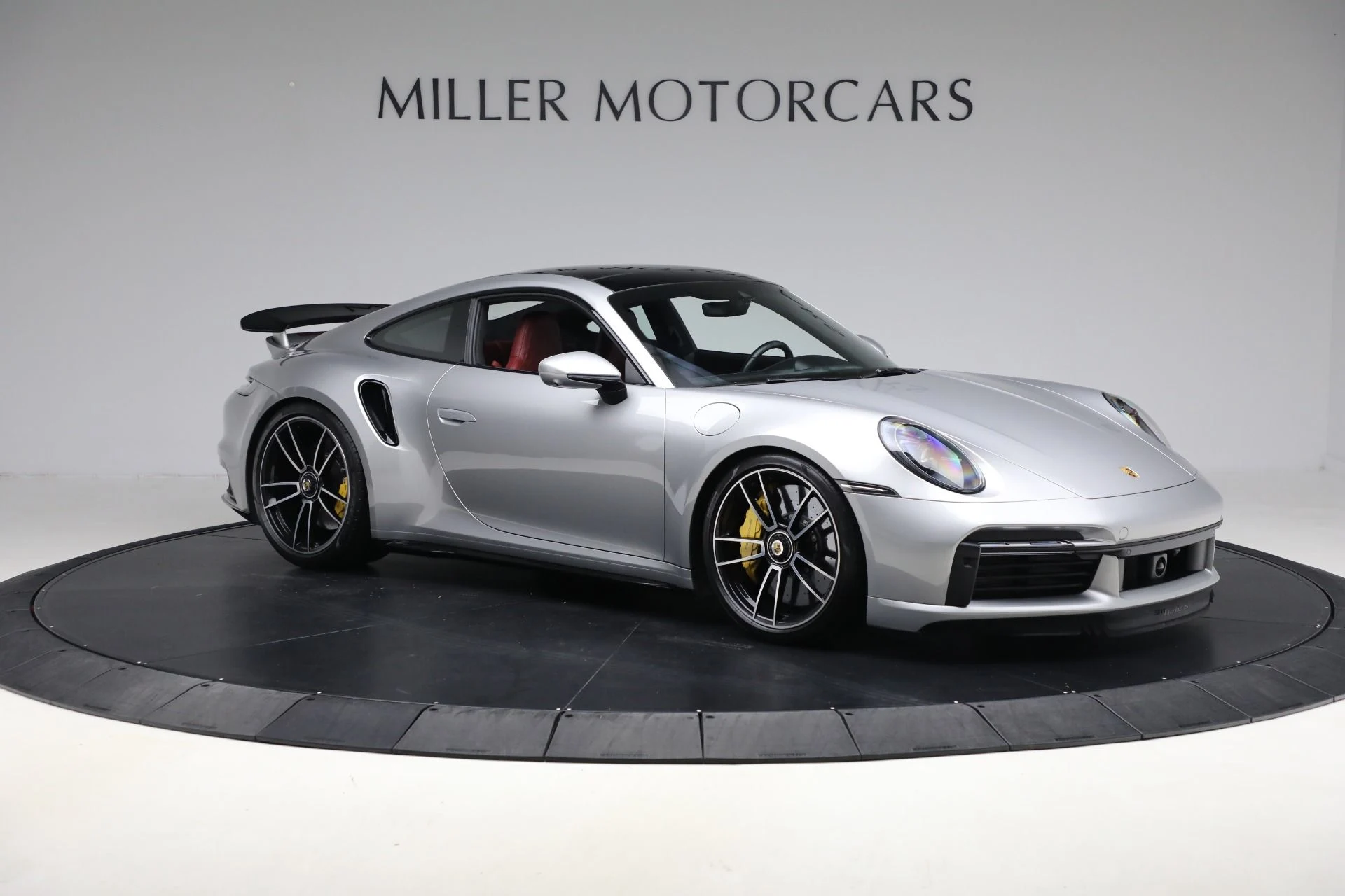 mph009_2428960719_Used_2021_Porsche_911_Turbo_S_1760565433_ed97b49866