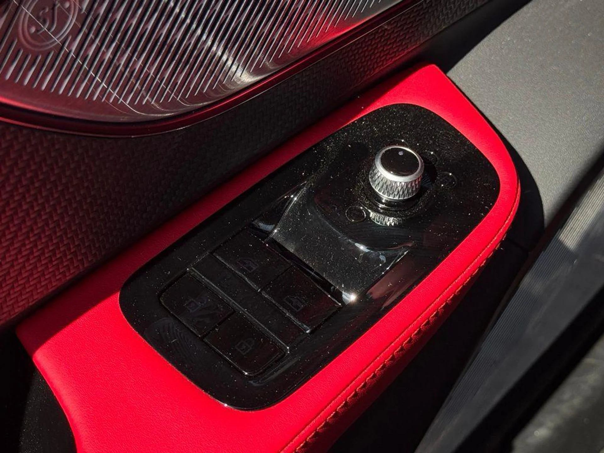 mph009_2436225193_O_Mnw_EB_Tz_UM_0n_Z0_FL_0lq6m9_ORMQE_a472f0da4a