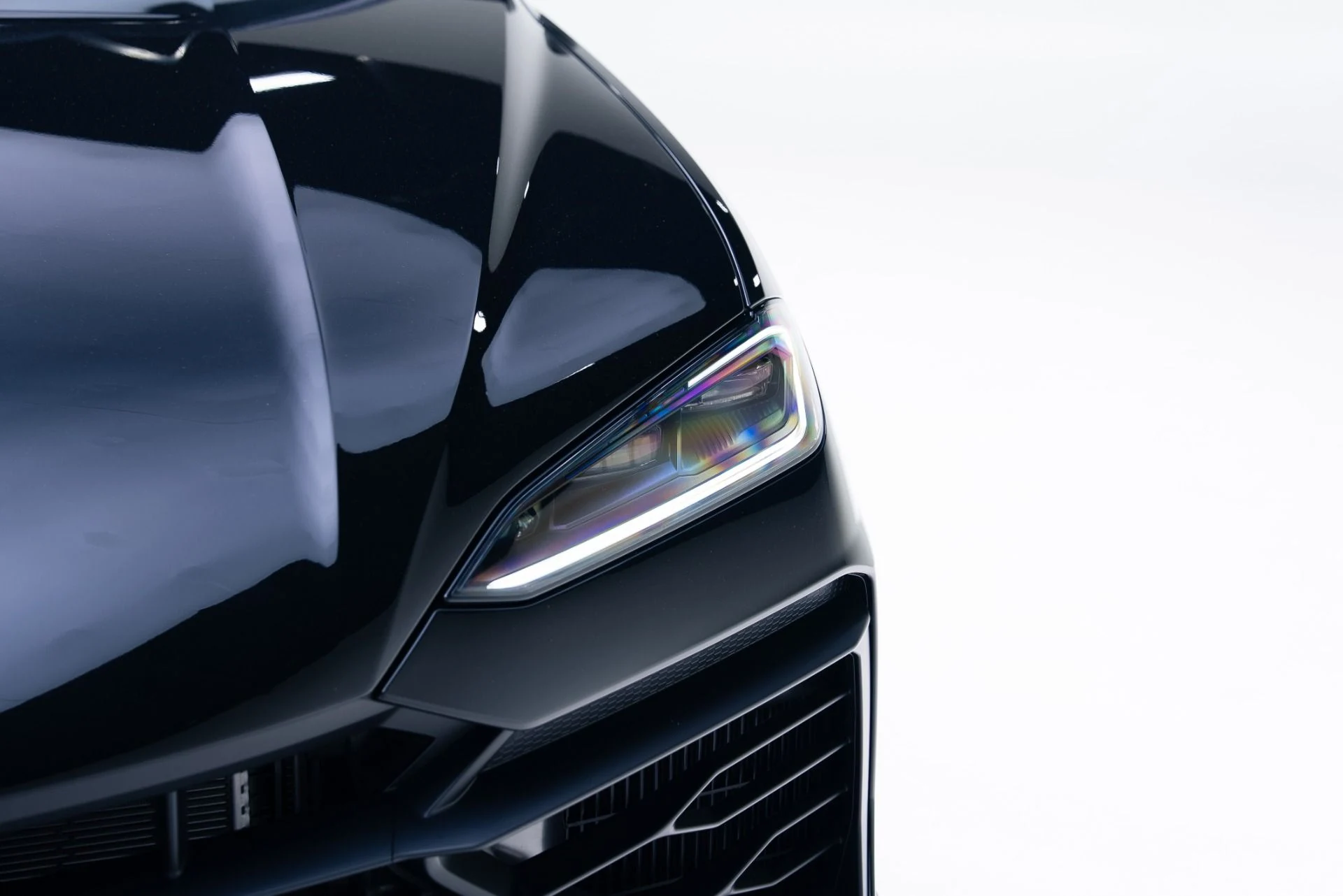 mph009_2439604510_Used_2025_Lamborghini_Urus_SE_1767912107_3e20055ad1