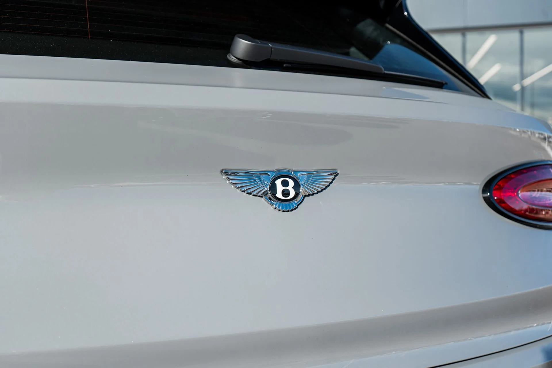 mph009_2447283121_55b57449_da5d_4766_bc27_96601985ec1f_433dee1a27