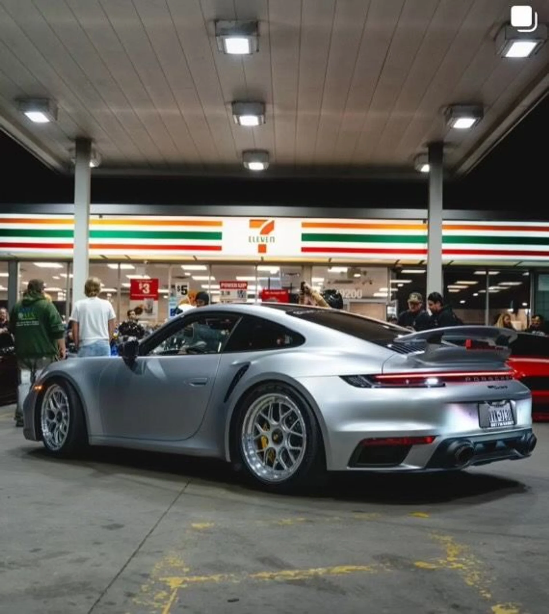 mph009_2449663566_Used_2021_Porsche_911_Turbo_S_1756323640_b5a9e6d460