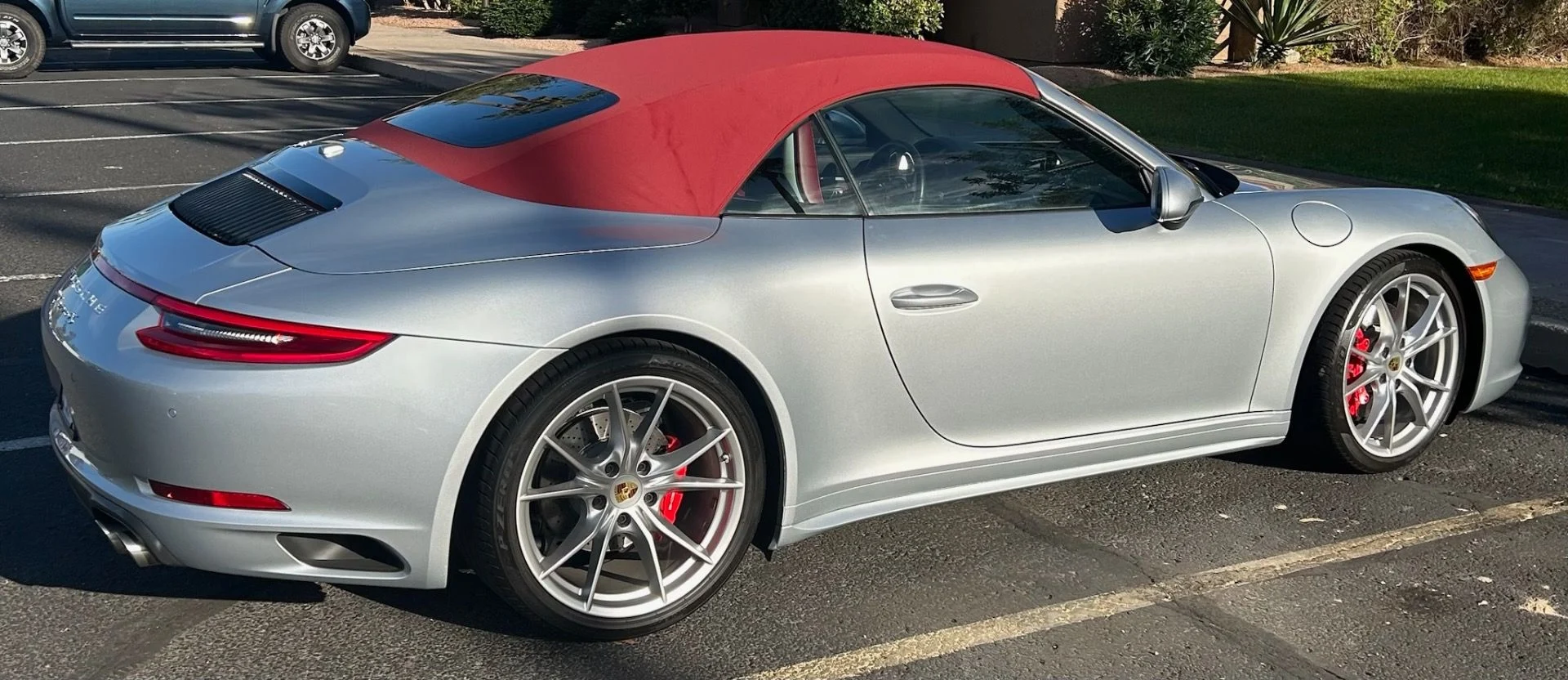 mph009_2449862614_Used_2017_Porsche_911_Carrera_4s_Carrera_4_S_1757365359_d7709ca9c8