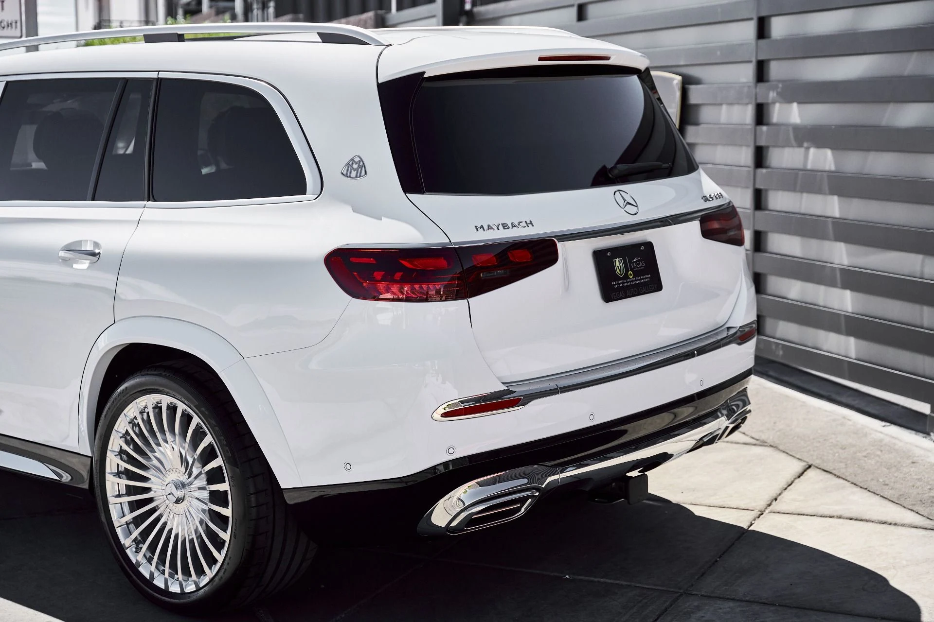 mph009_2457434623_Used_2026_Mercedes_Benz_GLS_Maybach_GLS_600_1777074049_0143b37cb8