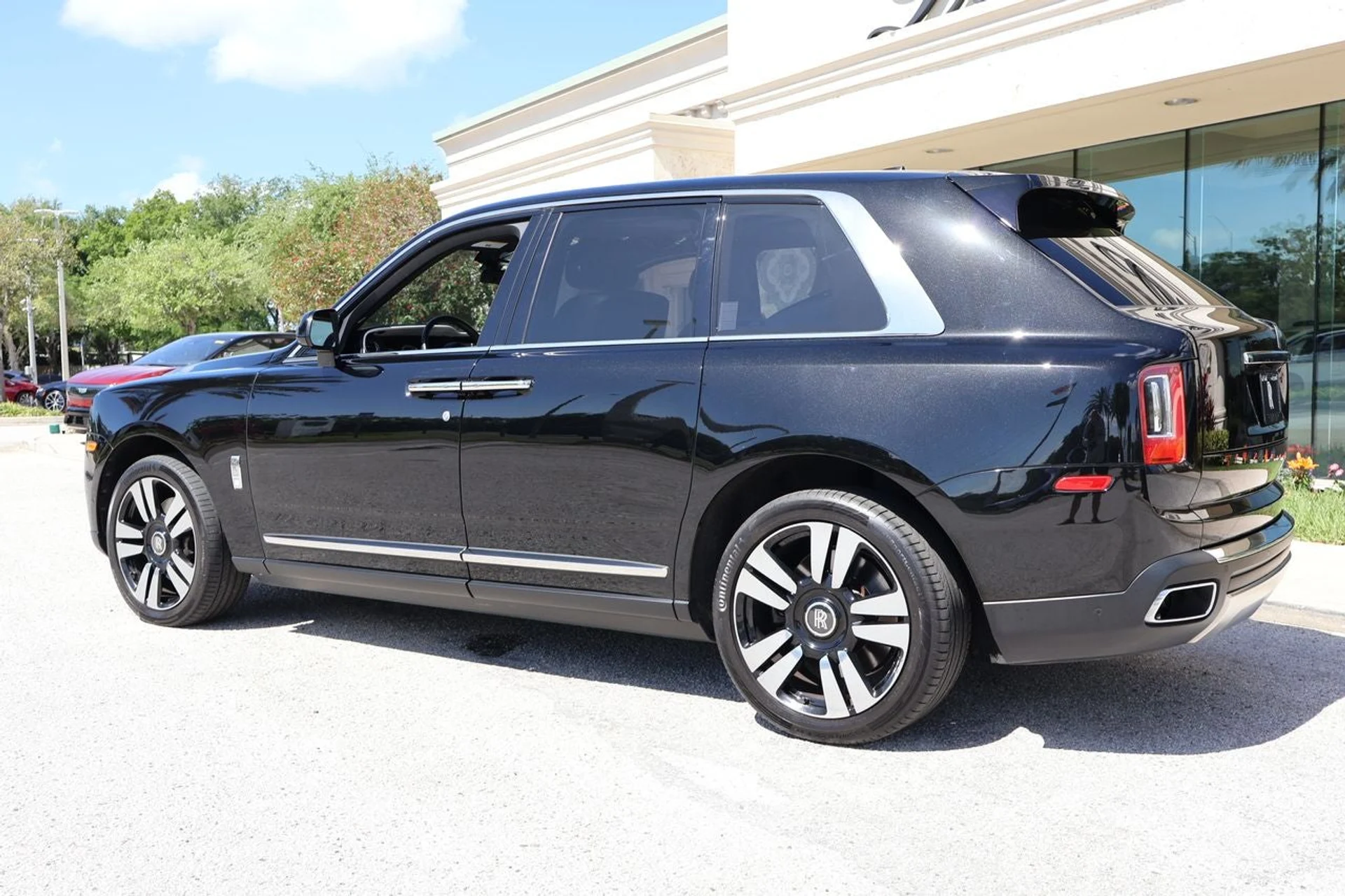 mph009_2465606846_10_11762be75b