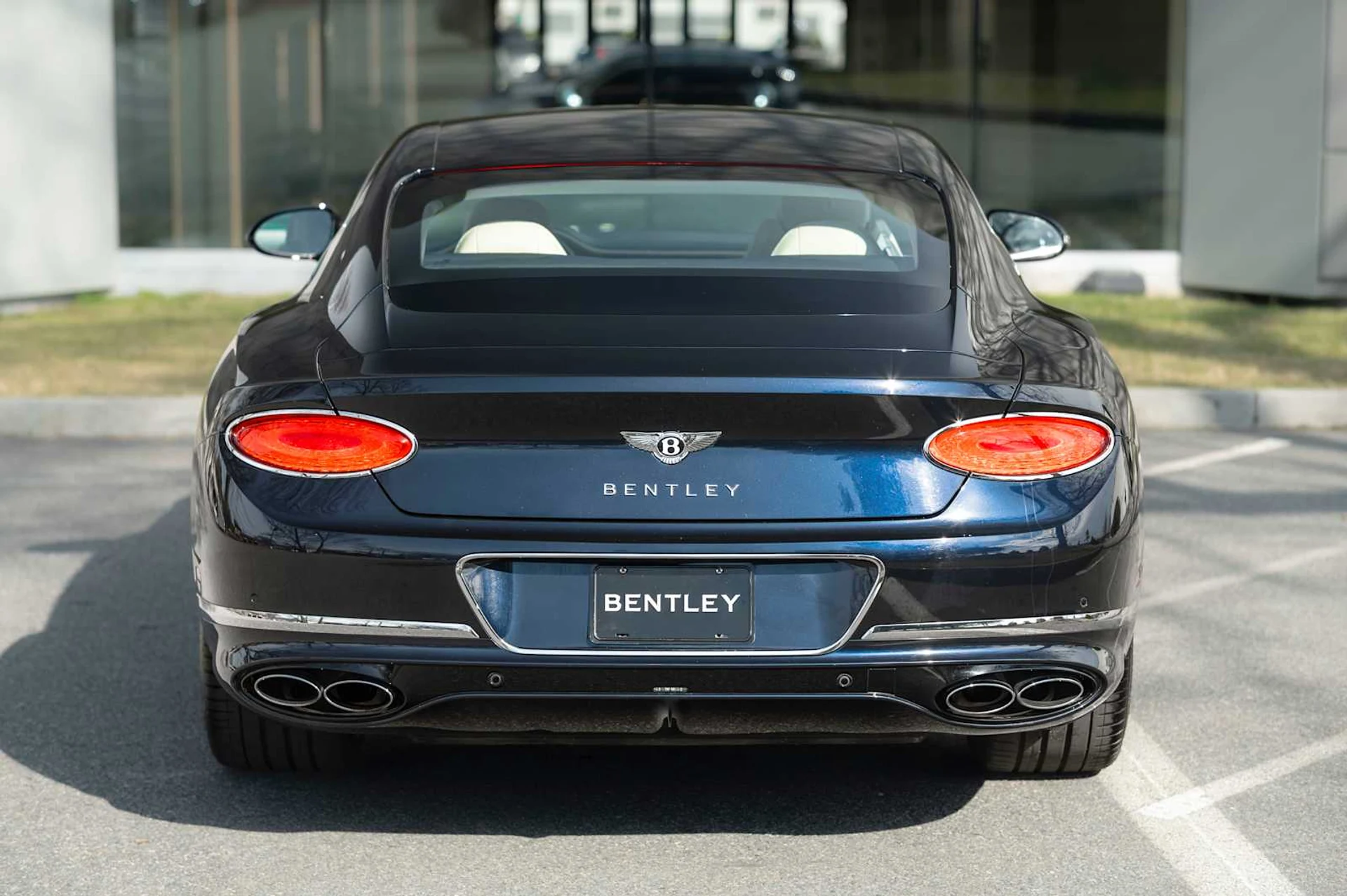 mph009_2467229627_9a291d8d545f7186f794ed08964c39aex_5d1d3d42be