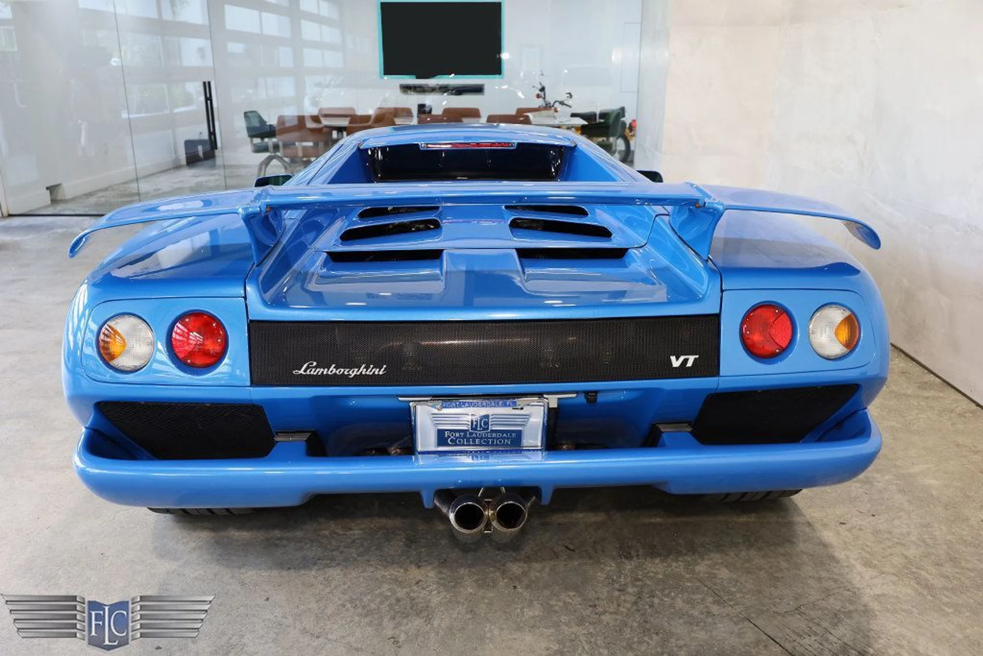 mph009_247668715_used_2001_lamborghini_diablo_vt_coupe_9689_22815510_10_1024_a1d893898a