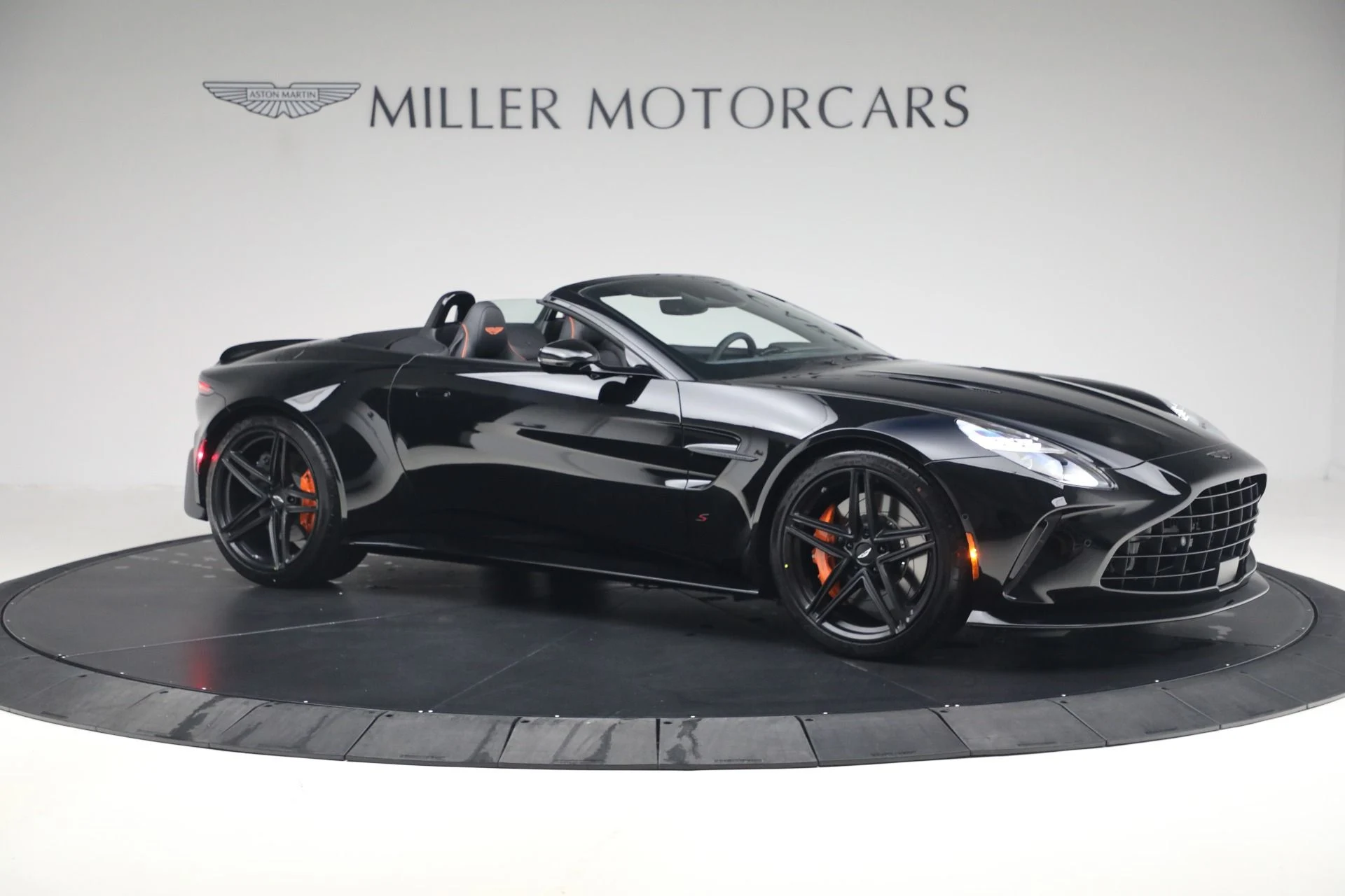 mph009_2480018690_New_2026_Aston_Martin_Vantage_S_Roadster_1790281816_52888acb0c