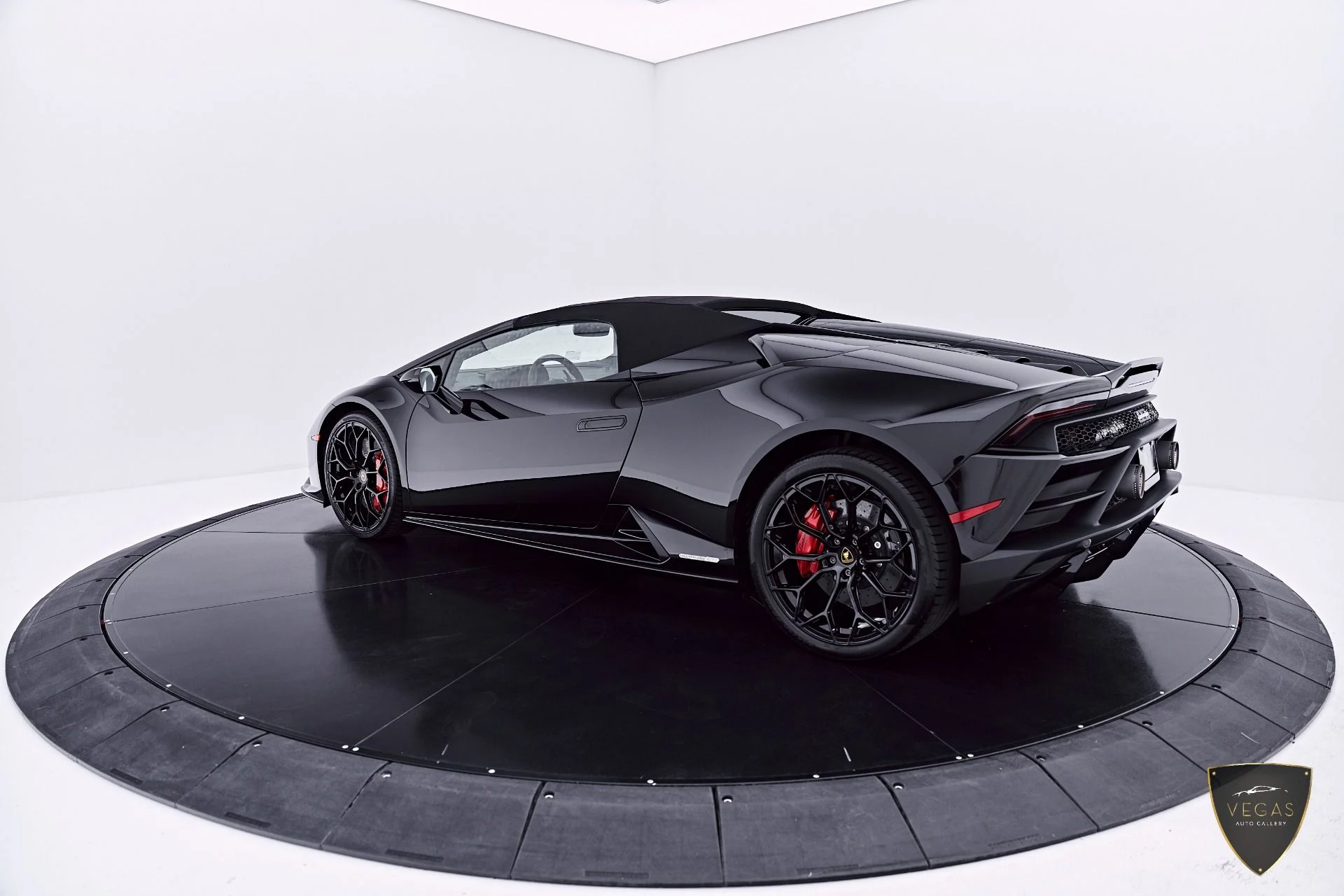 mph009_2480508865_Used_2024_Lamborghini_Huracan_EVO_Base_1783505065_37e8f22997