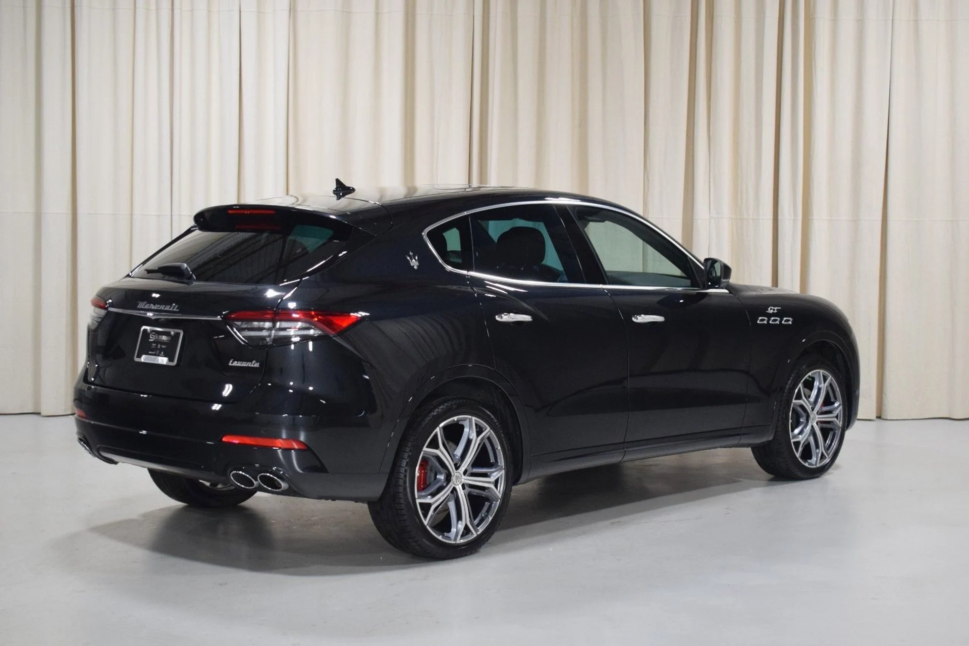 mph009_2489318467_0e383a40d10da0652a708a375cf9bc2ax_8c45c67e25