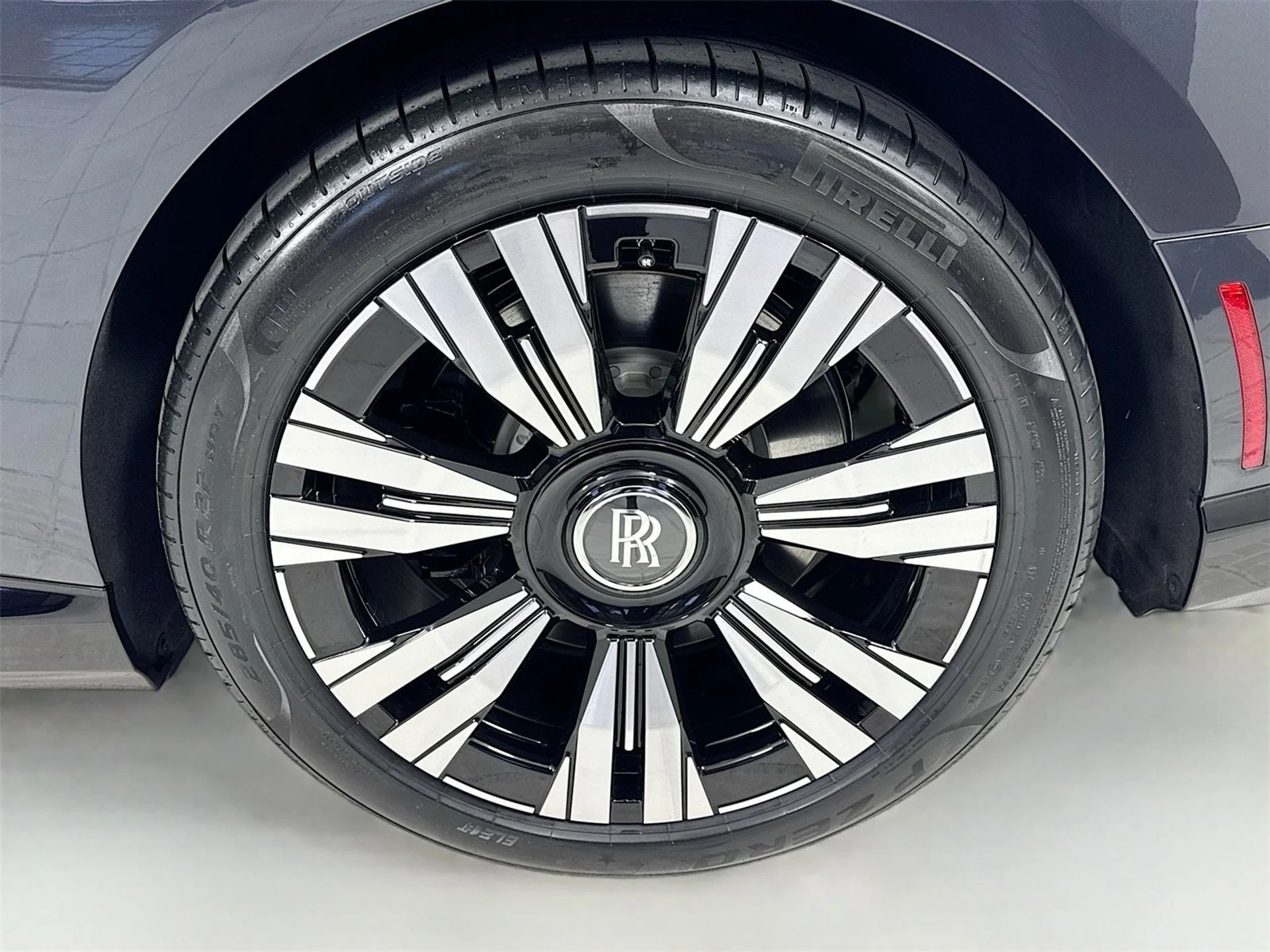 mph009_2494558984_fd3a60c3aed30f6187bce2f396c6b417x_880b90c16b