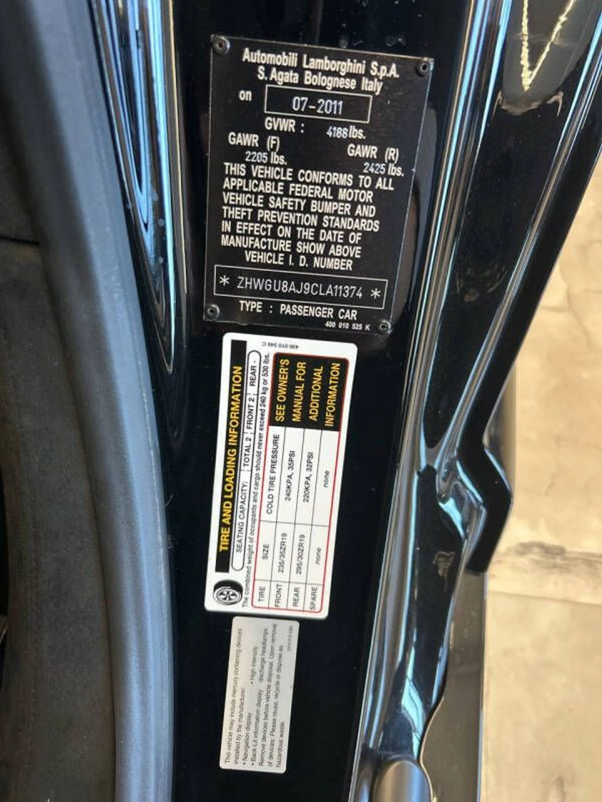 mph009_2506023538_2012_lamborghini_gallardo_lp_570_4_spyder_performante_awd_2dr_convertible_60b9ca1803