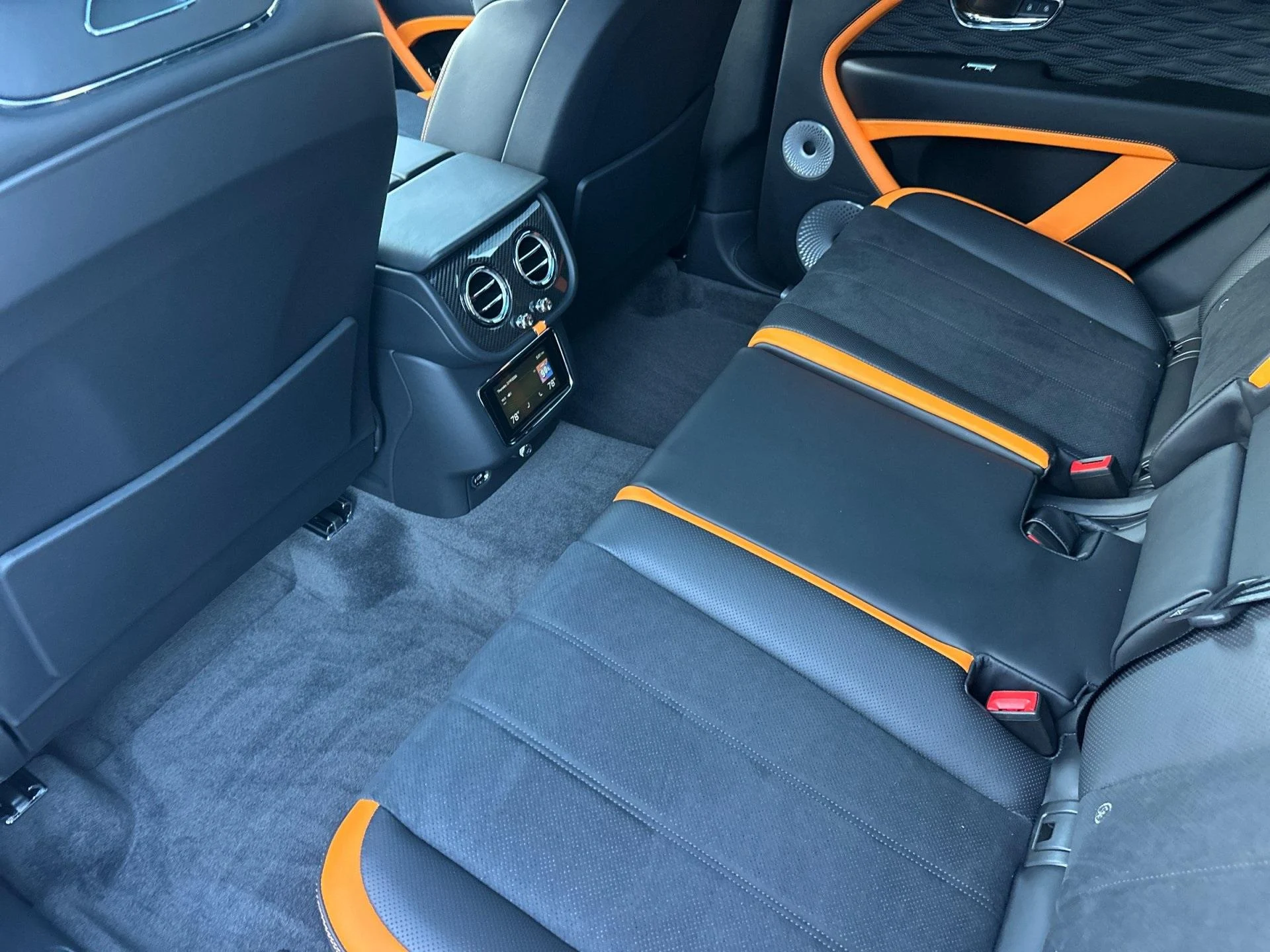 mph009_2510862288_New_2026_Bentley_Bentayga_Speed_1771602805_c7ba805194