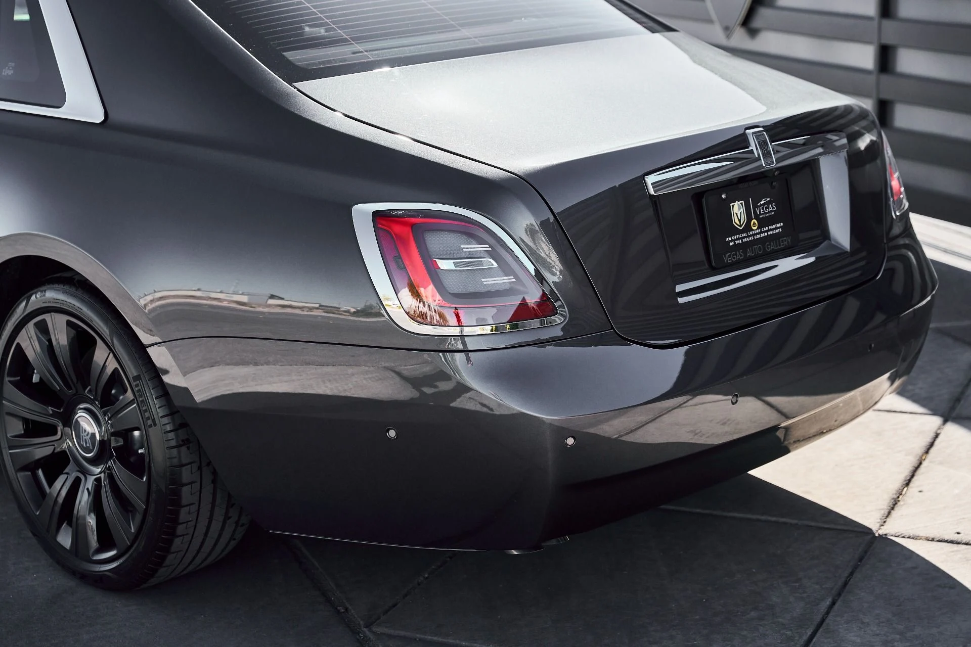 mph009_2518112900_Used_2023_Rolls_Royce_Ghost_1770699498_7b30baba2b