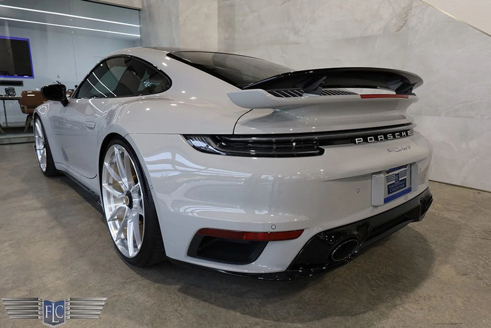 mph009_2518747666_used_2022_porsche_911_turboscoupe_9689_22838871_10_1024_ec66cc4ffd