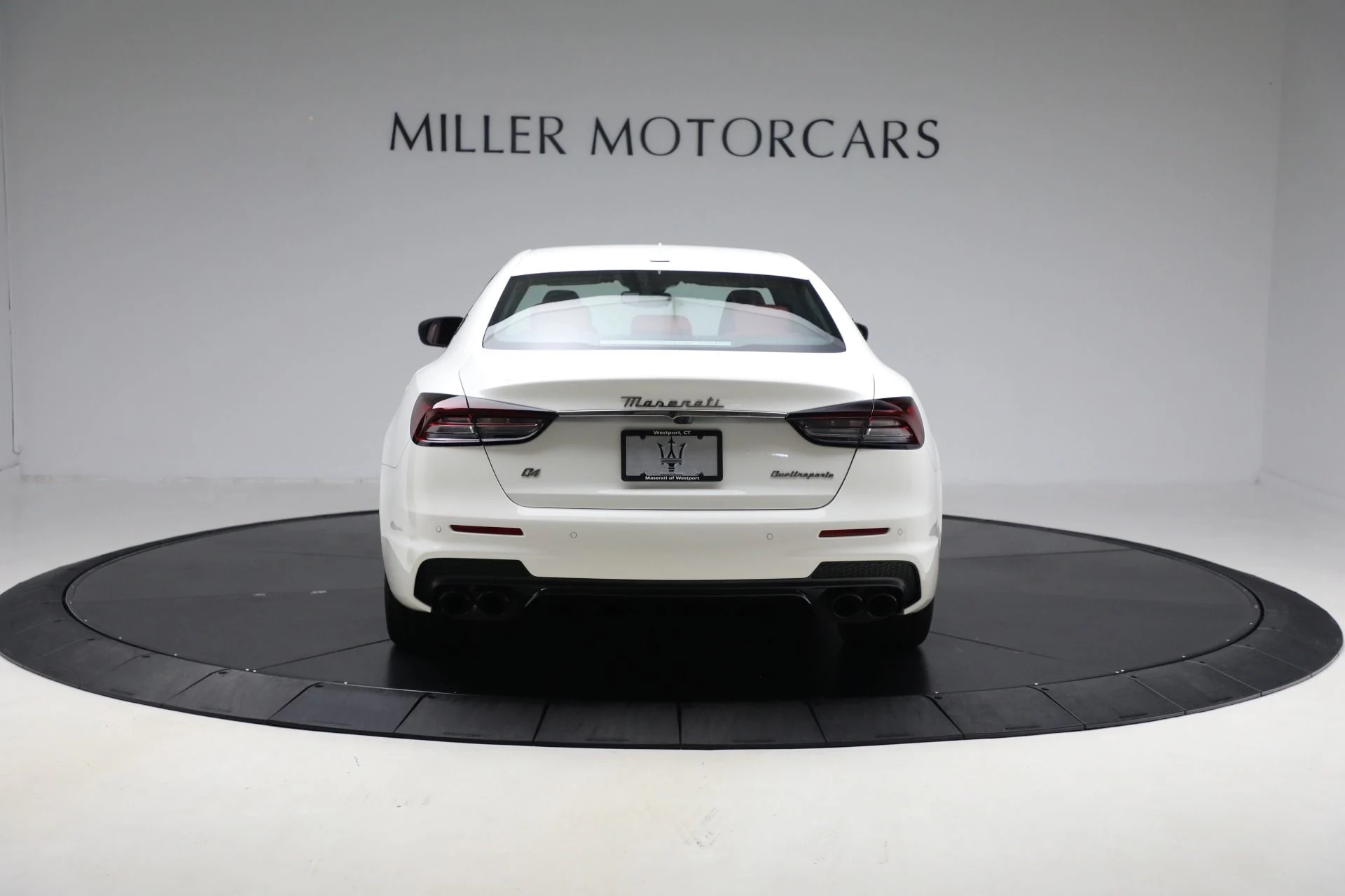 mph009_2529218783_Used_2022_Maserati_Quattroporte_Modena_Q4_1760624794_f6458580cd