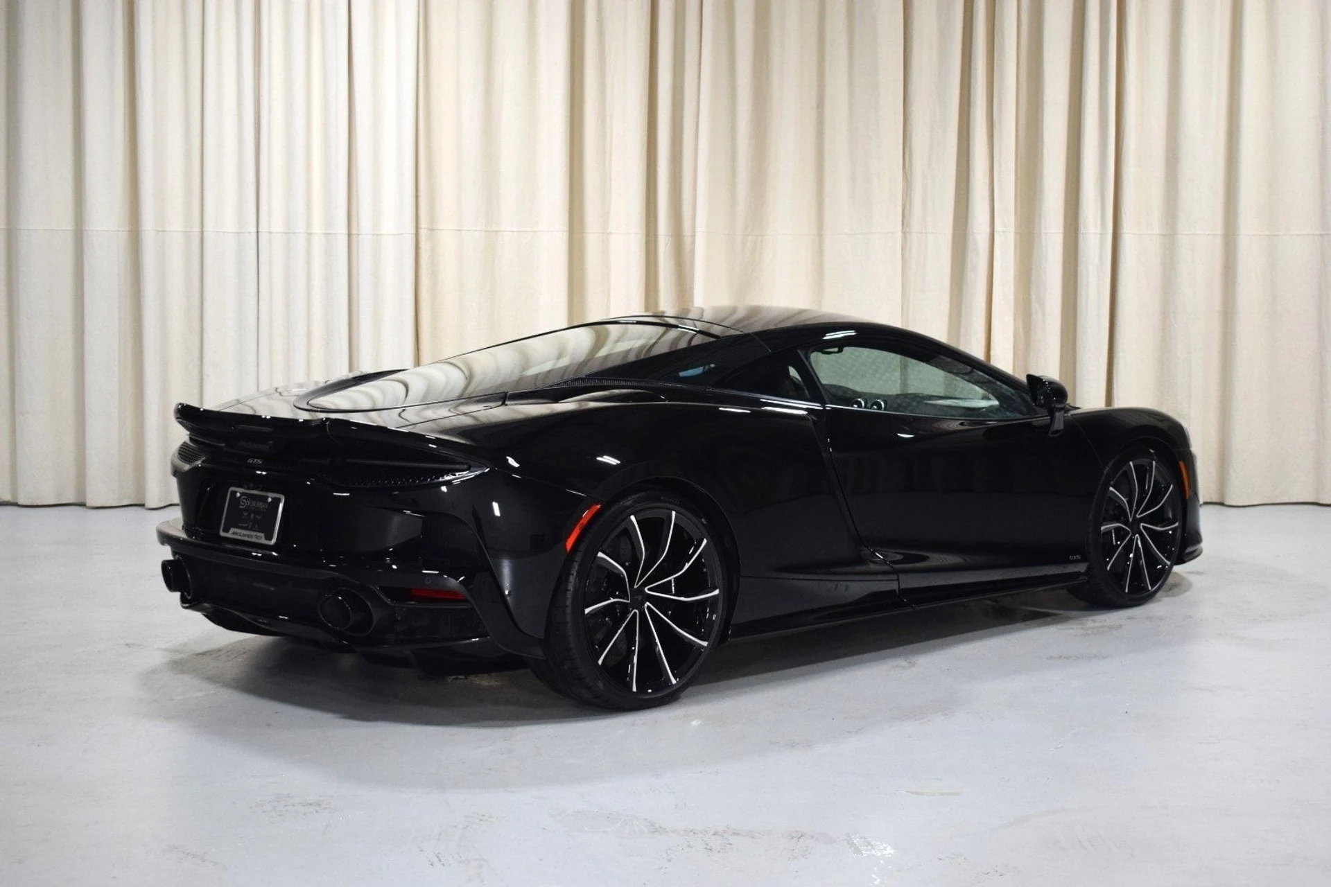 mph009_2529850239_2233684d7a735c13ca69951689628149x_2a76c3eecf