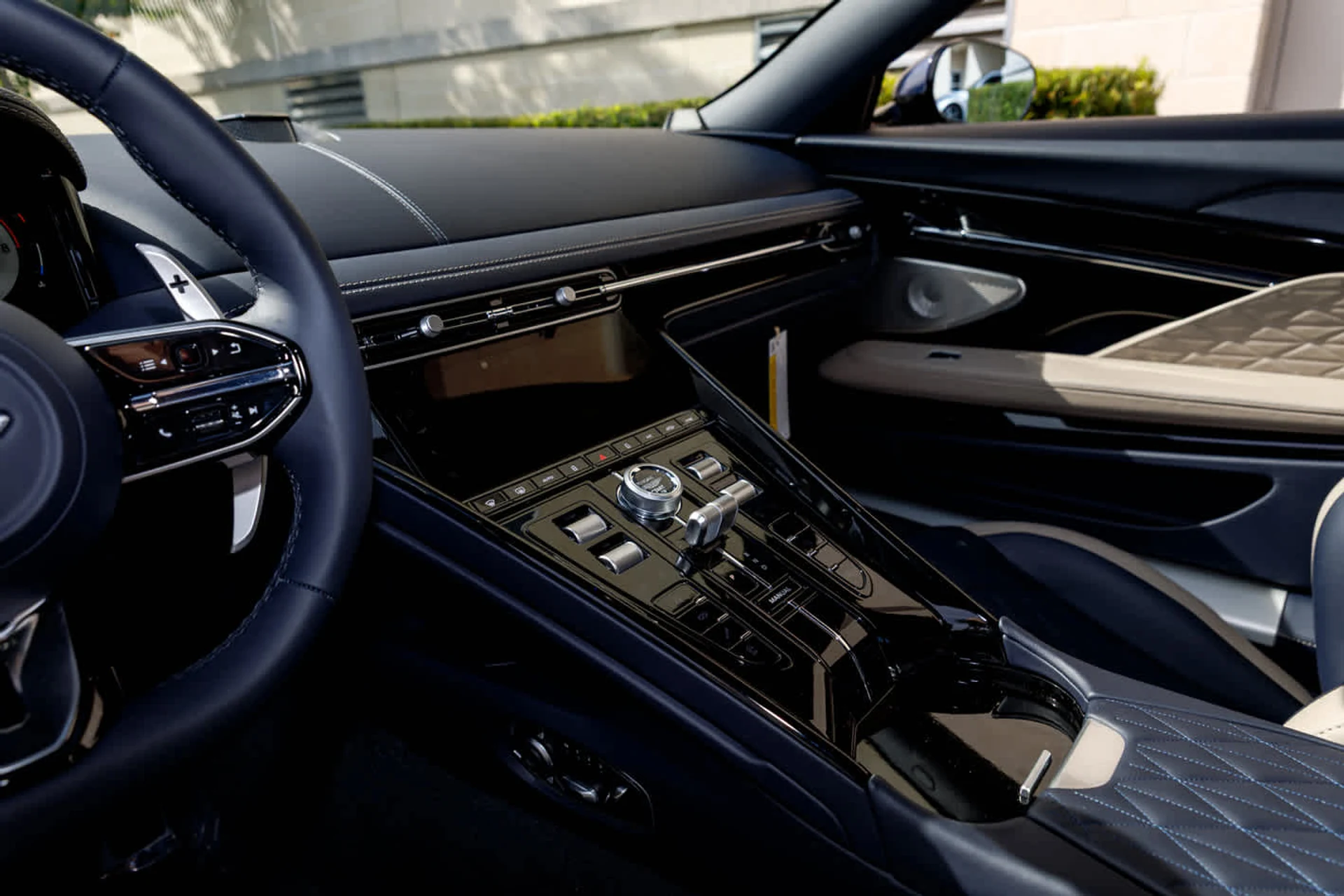 mph009_2532420795_10_53f4bac17f