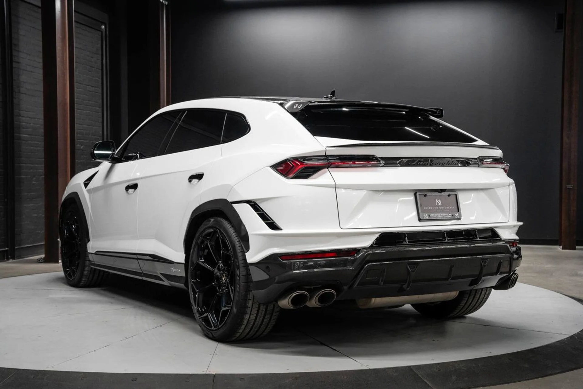 mph009_2532544047_lamborghini_urus_2023_12a2a287c2