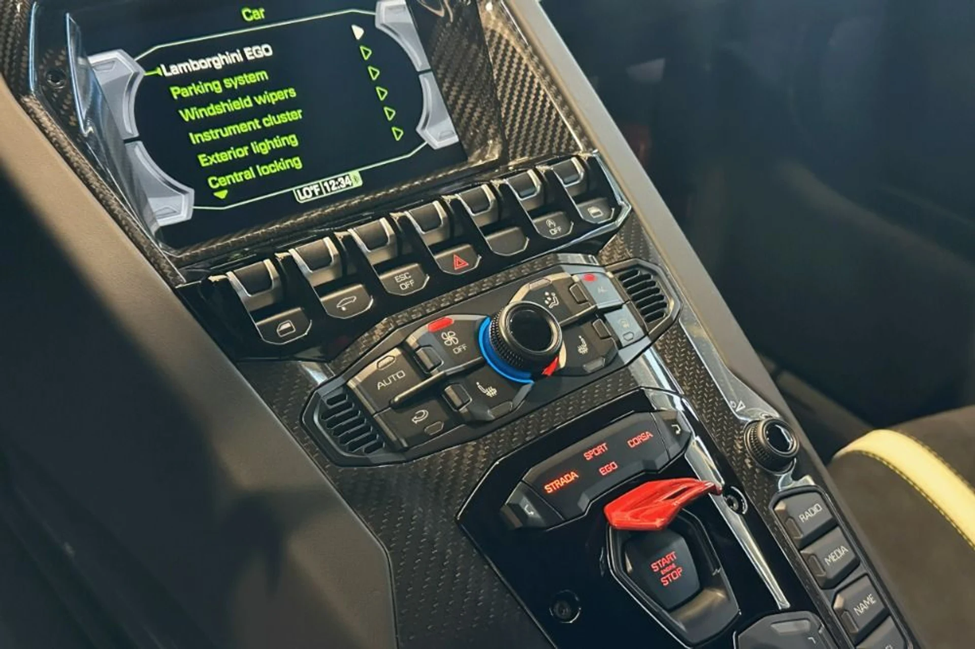 mph009_2534208936_Used_2021_Lamborghini_Aventador_LP_770_4_SVJ_1765888214_a304ea2673