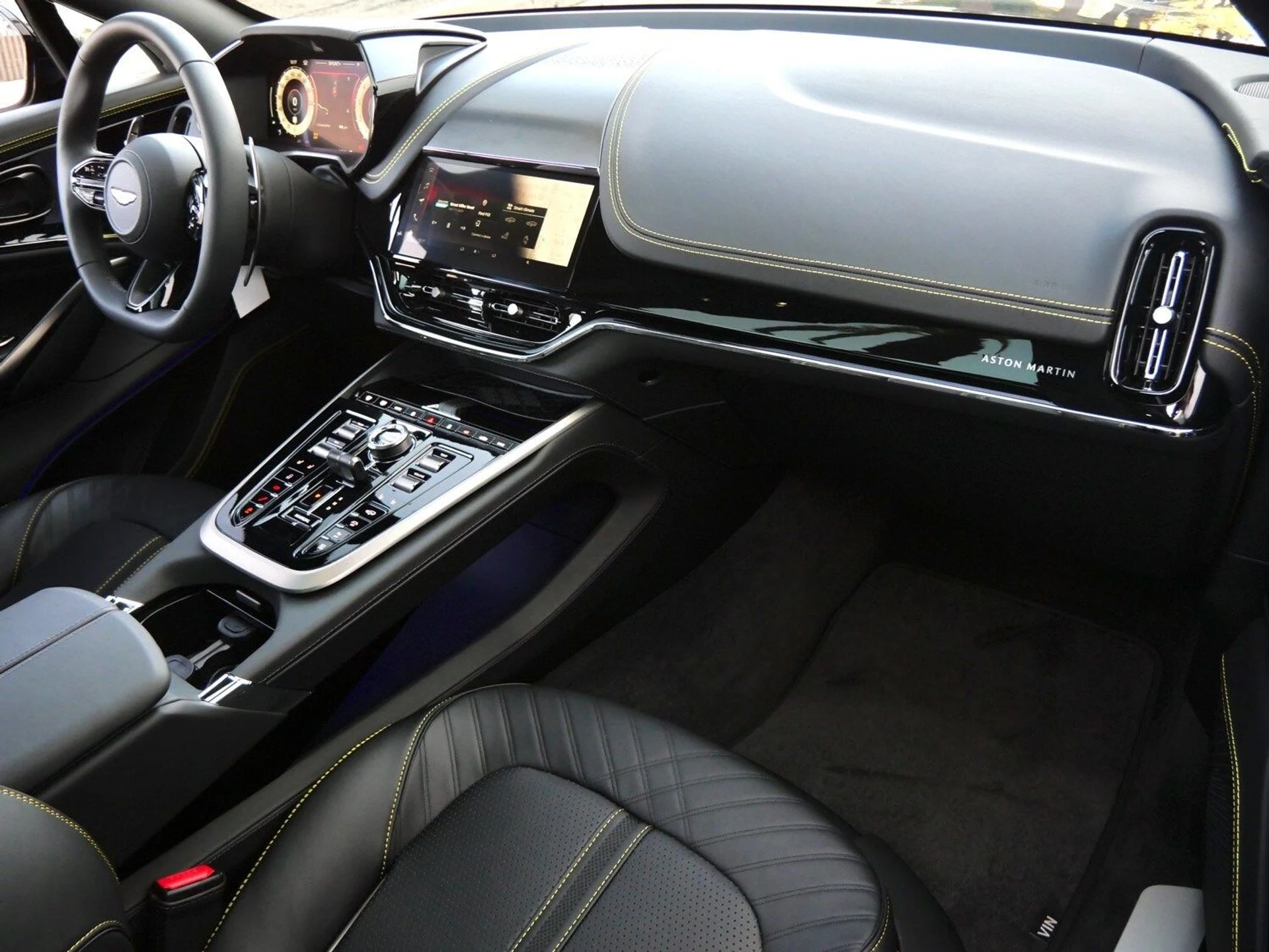 mph009_2539566744_7436b7714767664b81a118a912afa372x_879b357cc7