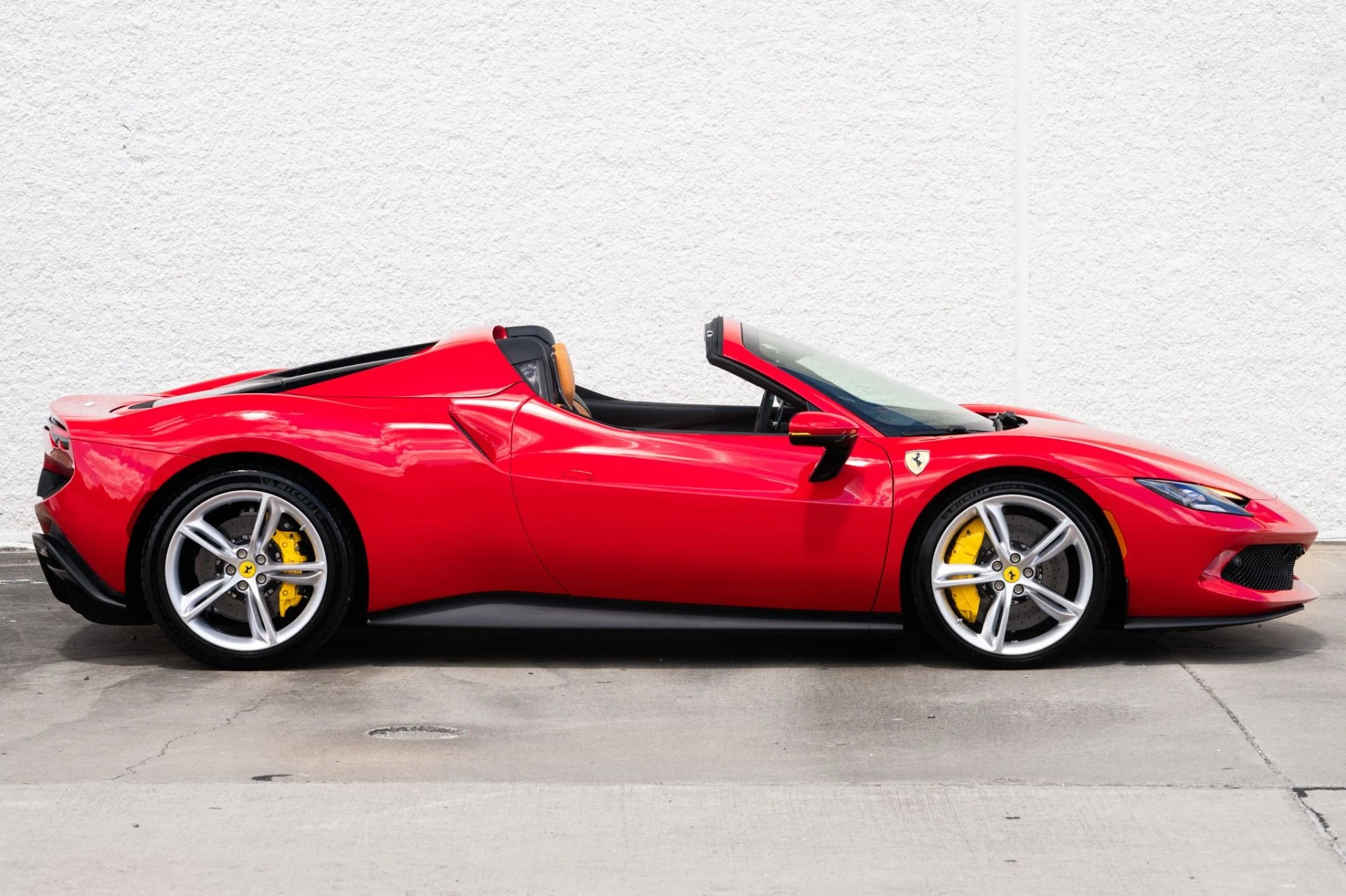 mph009_2545282198_Used_2024_Ferrari_296_GTS_1753295164_a045a329f5