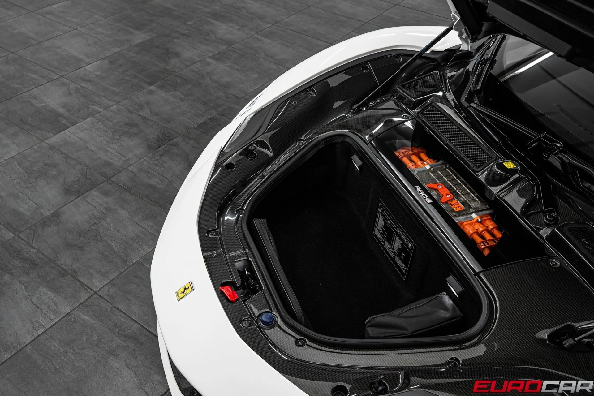 mph009_2555718647_image_10_1ad9257842