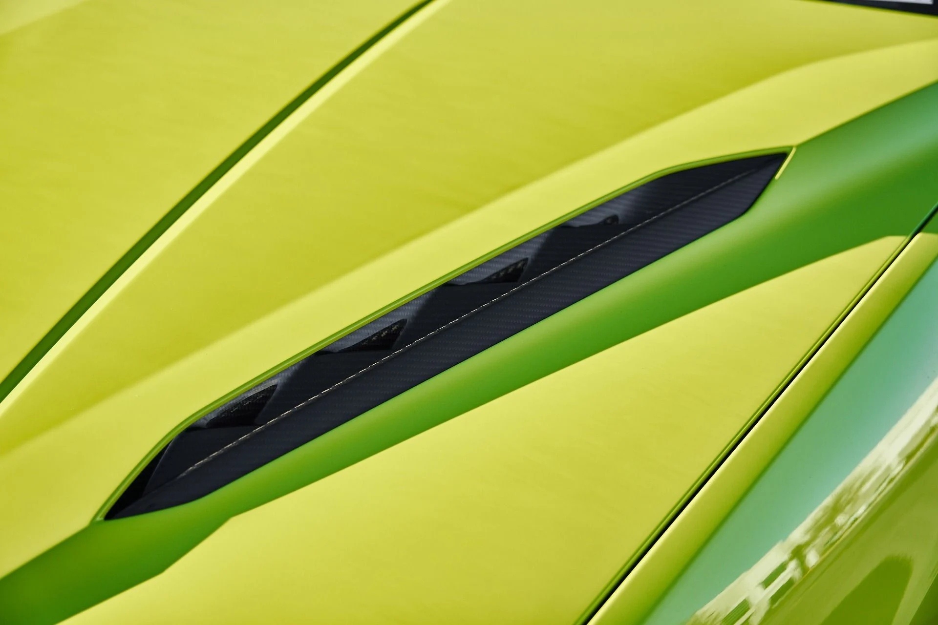 mph009_2559272608_Used_2024_Lamborghini_Urus_Performante_1771724608_35fd5d985e