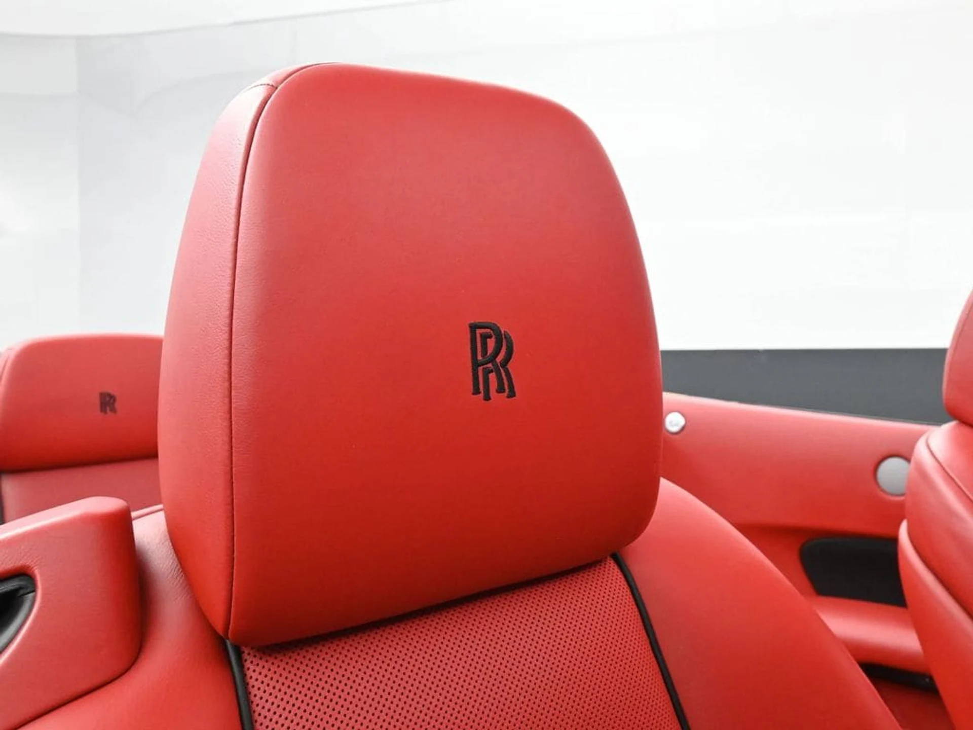 mph009_2561261756_31cff30988805af4d4229f85632dc969x_3dc76469b9