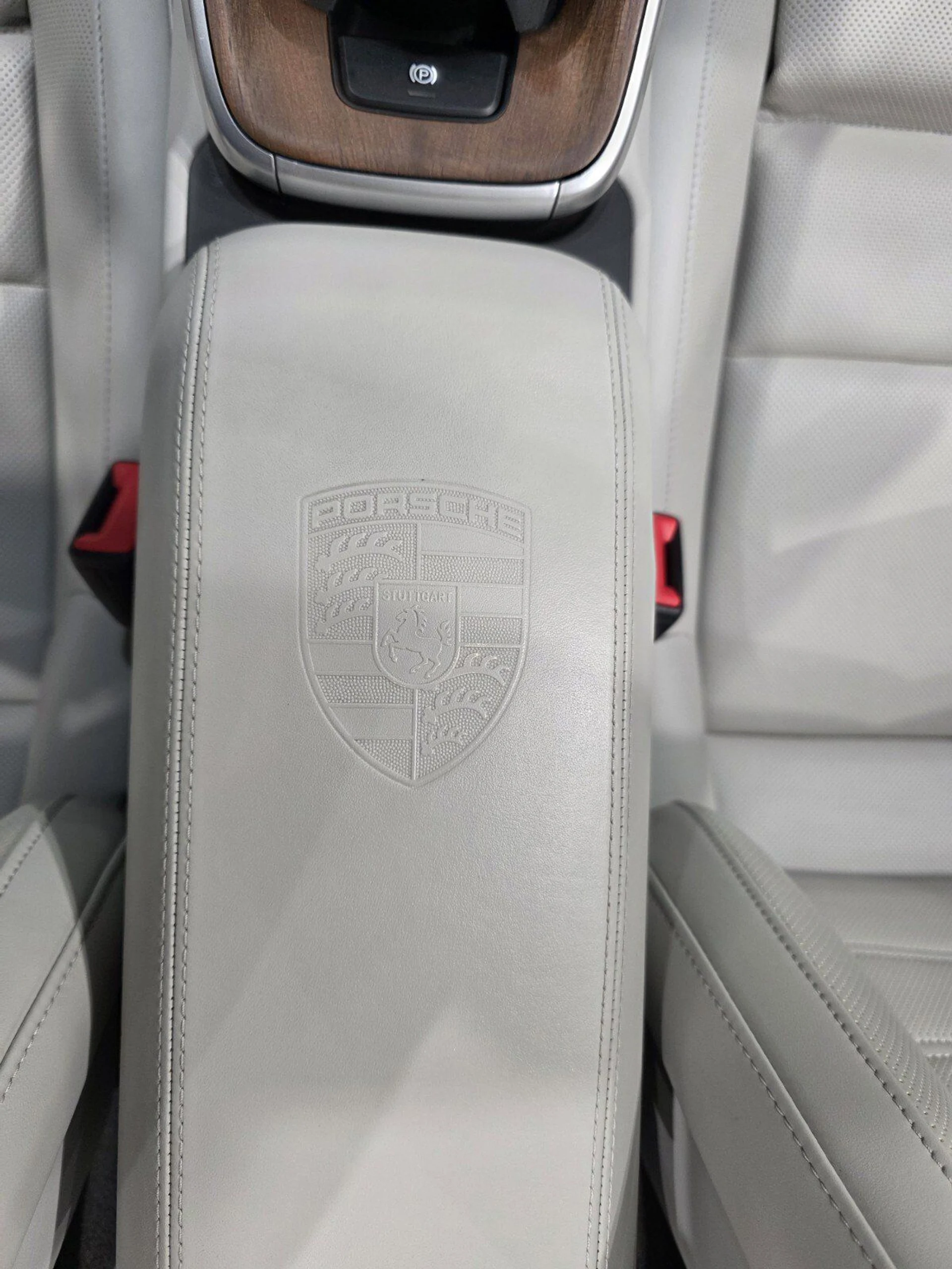 mph009_2561530907_8e88157c79c542d9a2f45eaff8211878_84994da58e