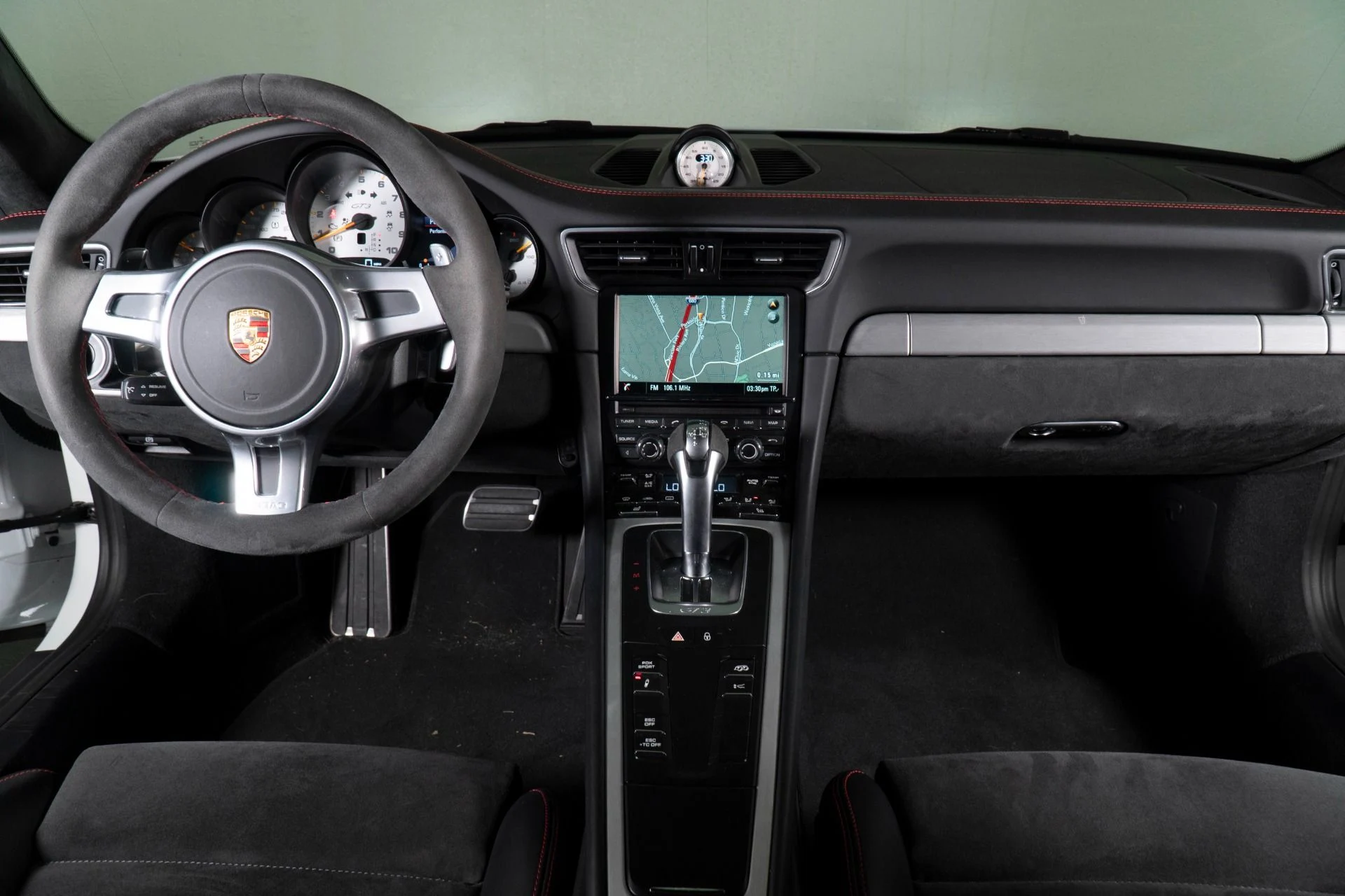 mph009_2561715968_Used_2015_Porsche_911_GT_3_1777044815_75a01c64db