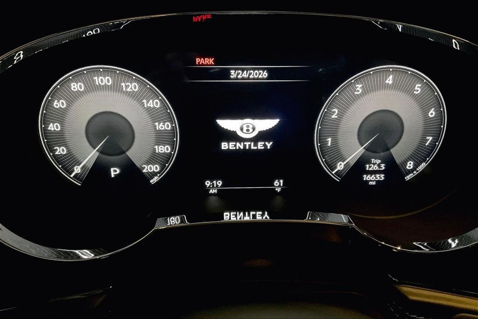 mph009_2565970186_3730a55c77e215995422015d4f1bdd8ex_5c3b6083ae