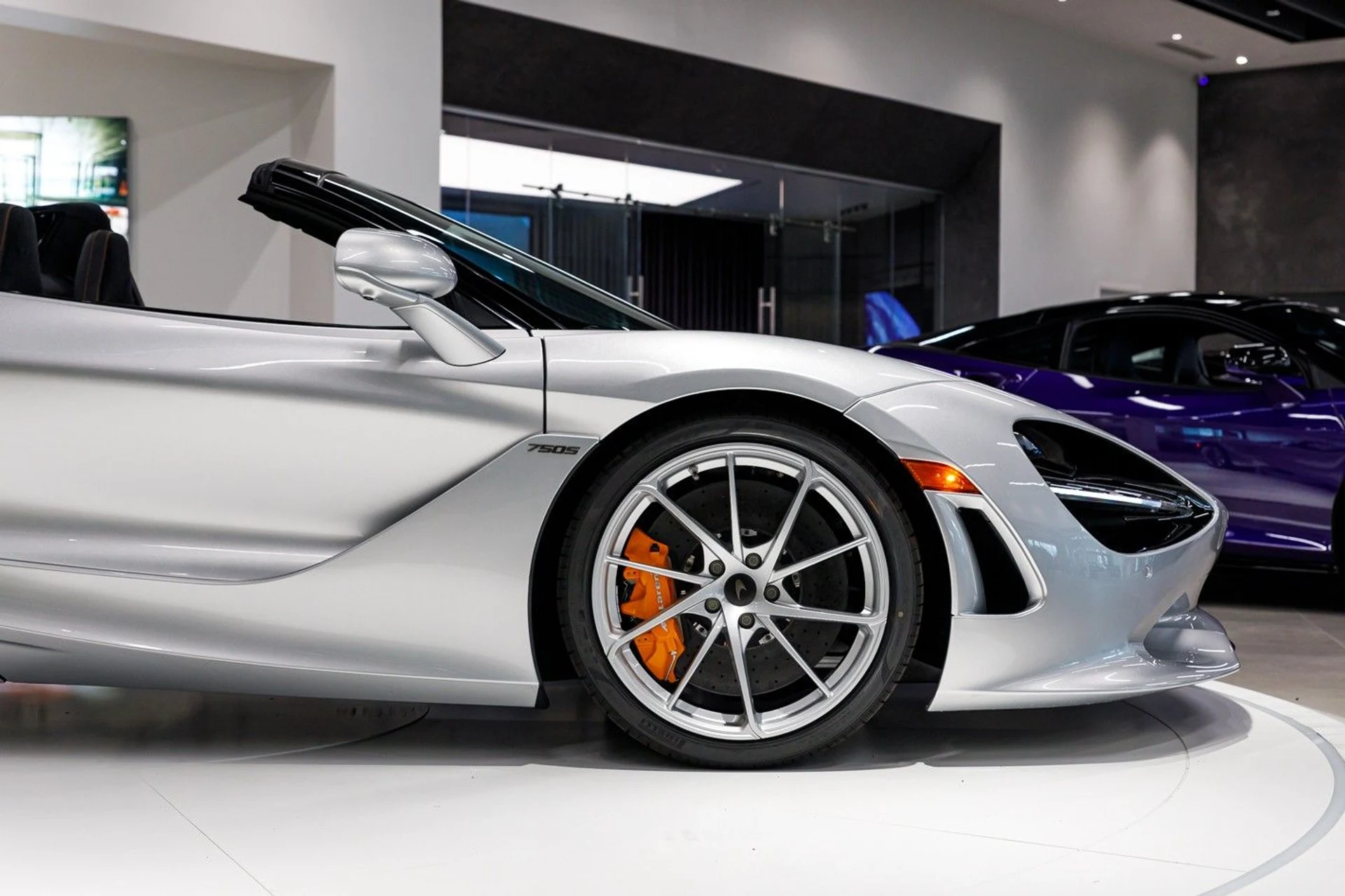 mph009_2567889362_629_p10_l_378113f9f4