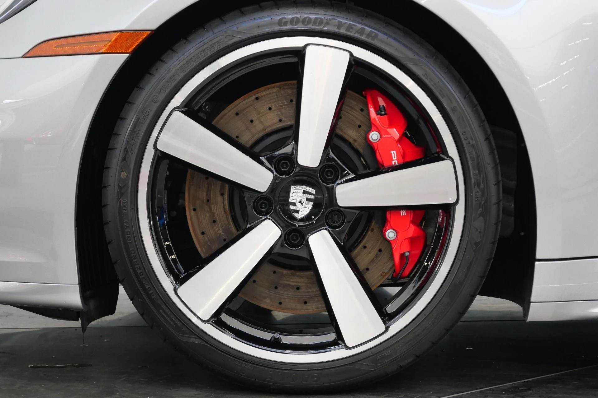 mph009_2587130123_Used_2025_Porsche_911_Carrera_S_Sport_Design_Package_18_Way_Seats_Carrera_Classic_Wheels_1775922258_a1b80f0e7c