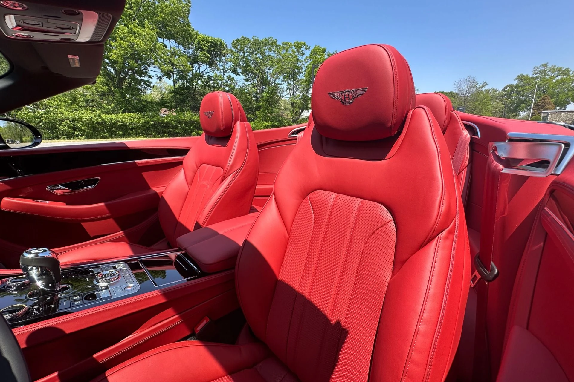 mph009_2589506286_New_2026_Bentley_Continental_GT_GTC_1779707783_2ce1b965e9