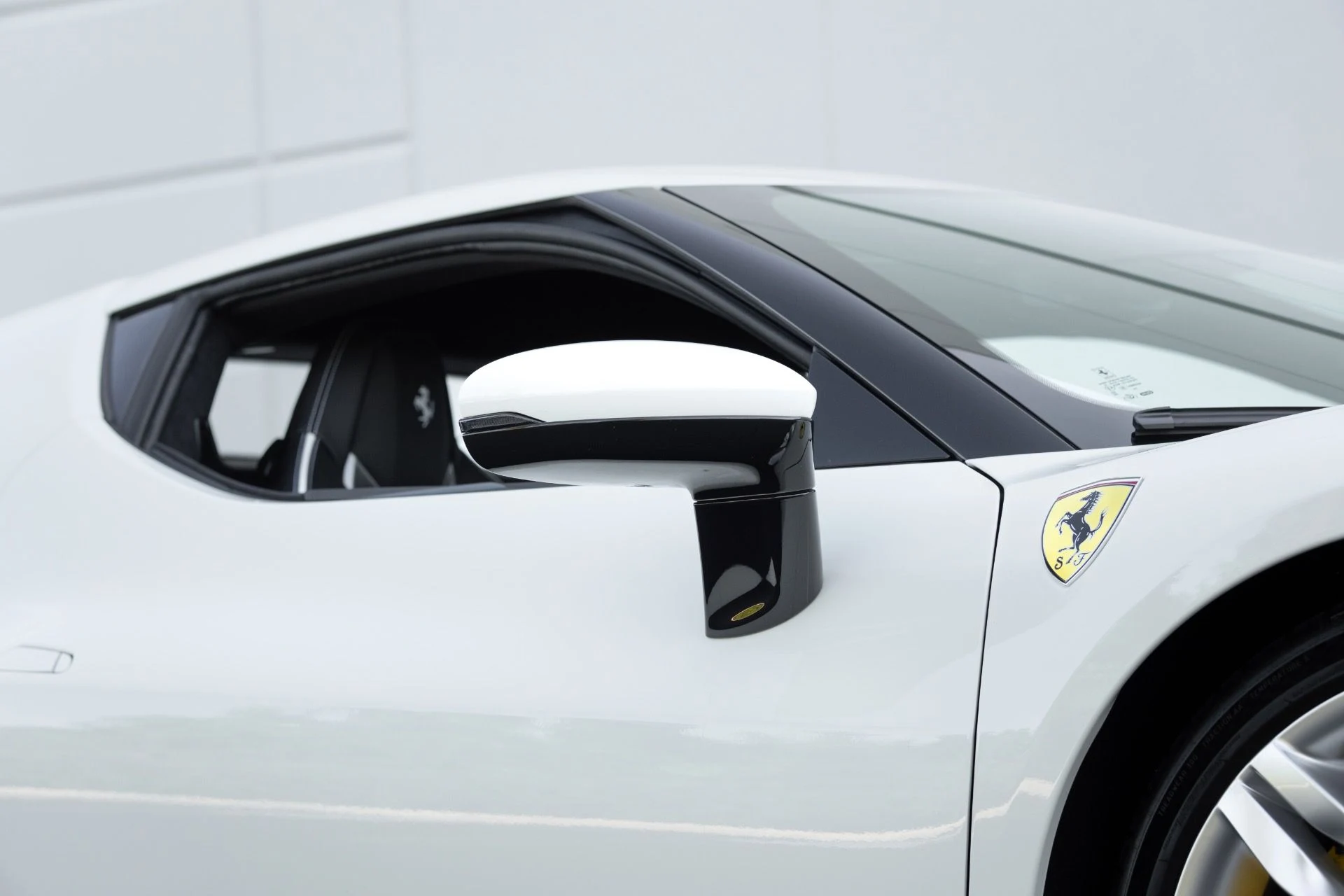 mph009_2590960054_Used_2025_Ferrari_296_GTB_1761682901_2bb862db49