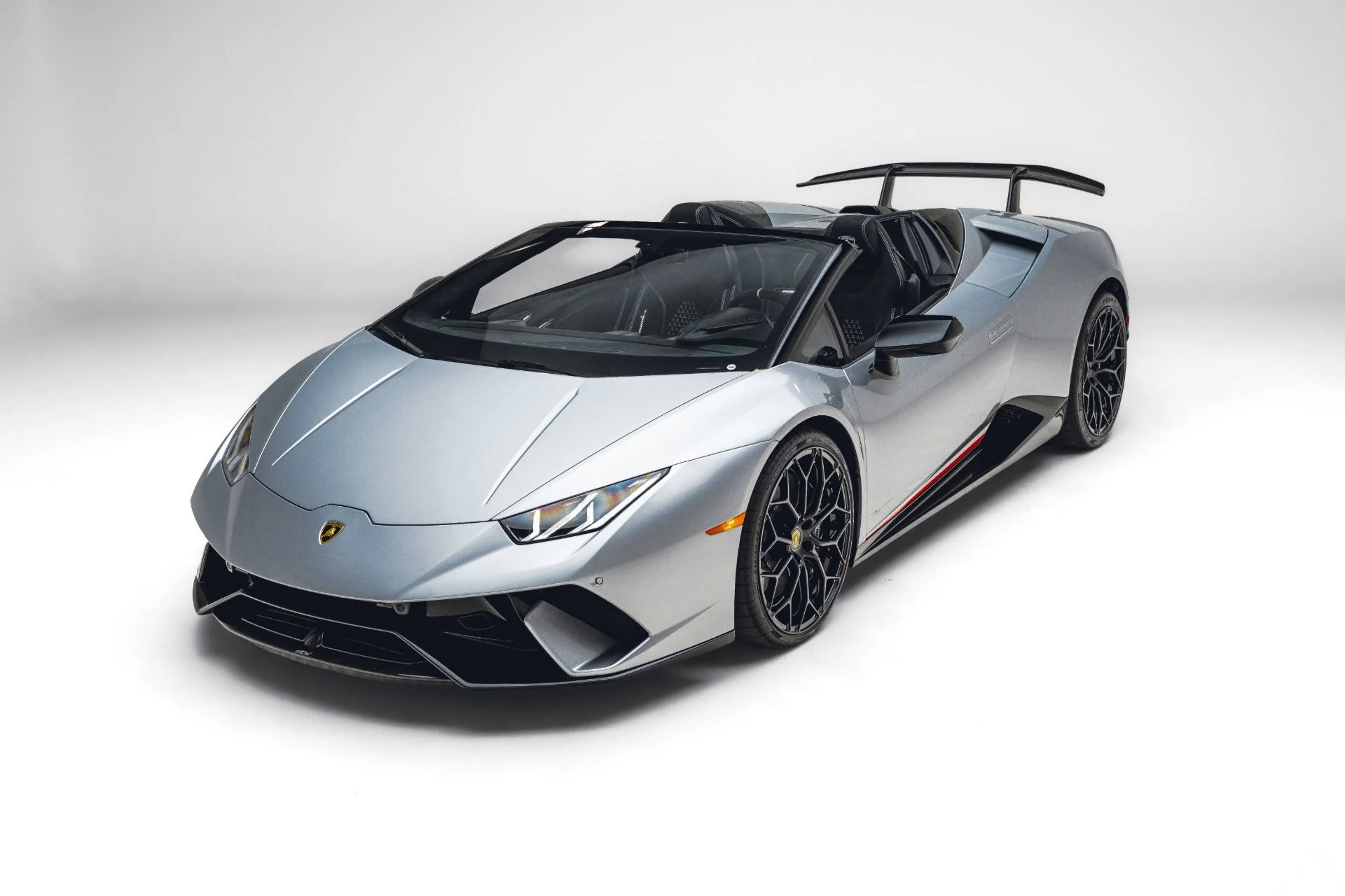 mph009_2592452872_Used_2019_Lamborghini_Huracan_LP_640_4_Performante_Spyder_1781799627_befb89697a