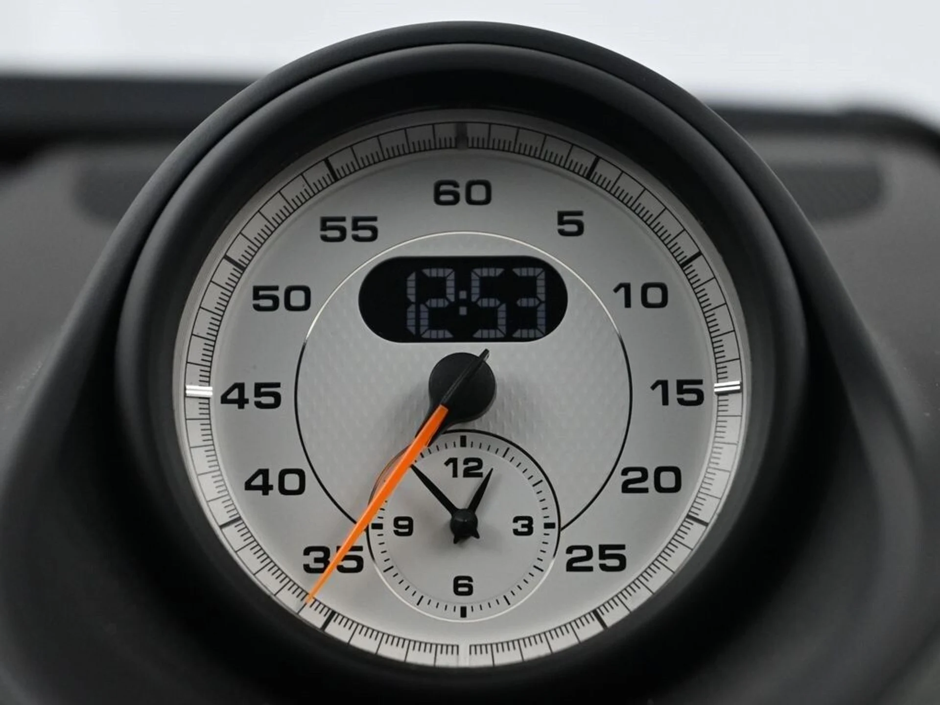 mph009_2597269416_13b8502775d04fa45628e16d78094a63x_2445bead65