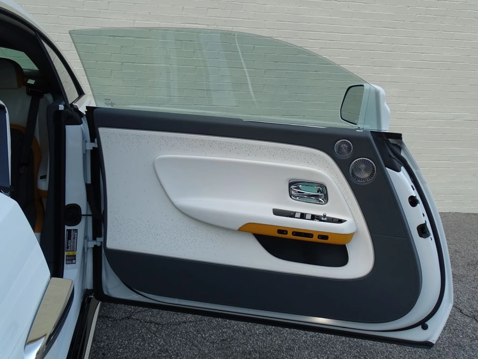 mph009_2599268661_38af29f45261ac81e55a8d0c92a0609ax_7e5ccb5f6b