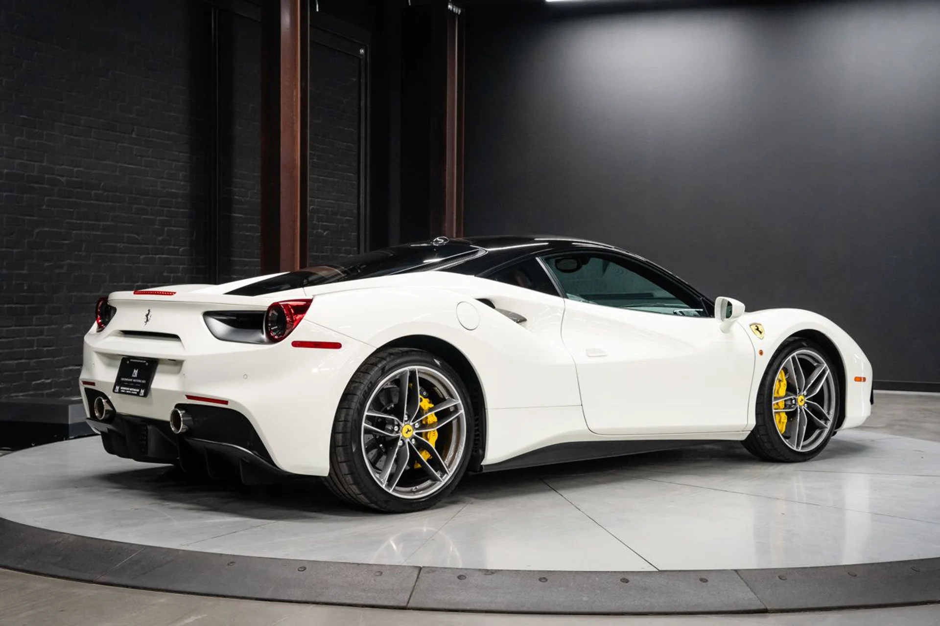 mph009_2603930875_ferrari_488_gtb_2018_fff747abcd