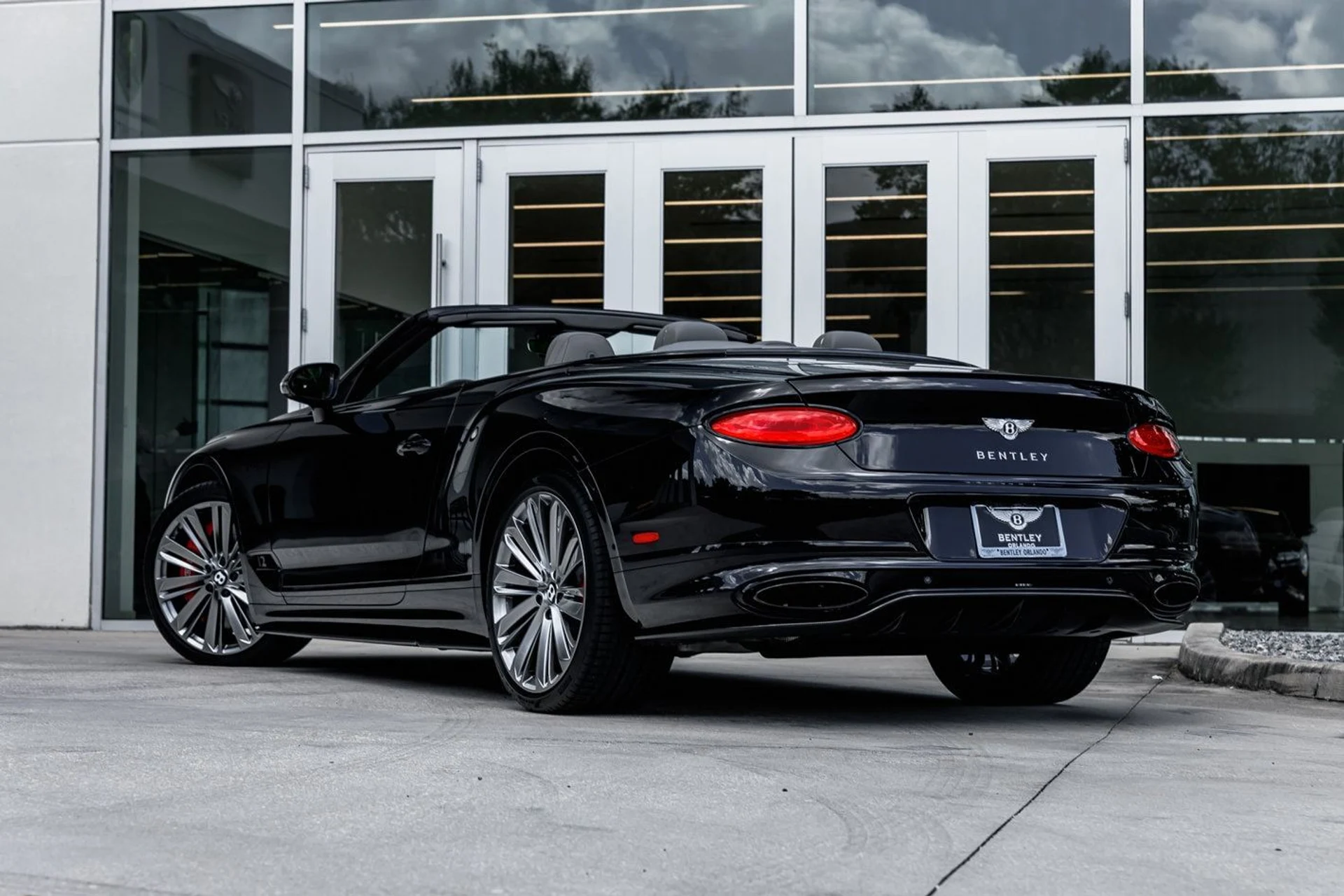 mph009_2612326910_e833371313f0f59ac73eabe17ff82202x_a8e0bad9d7