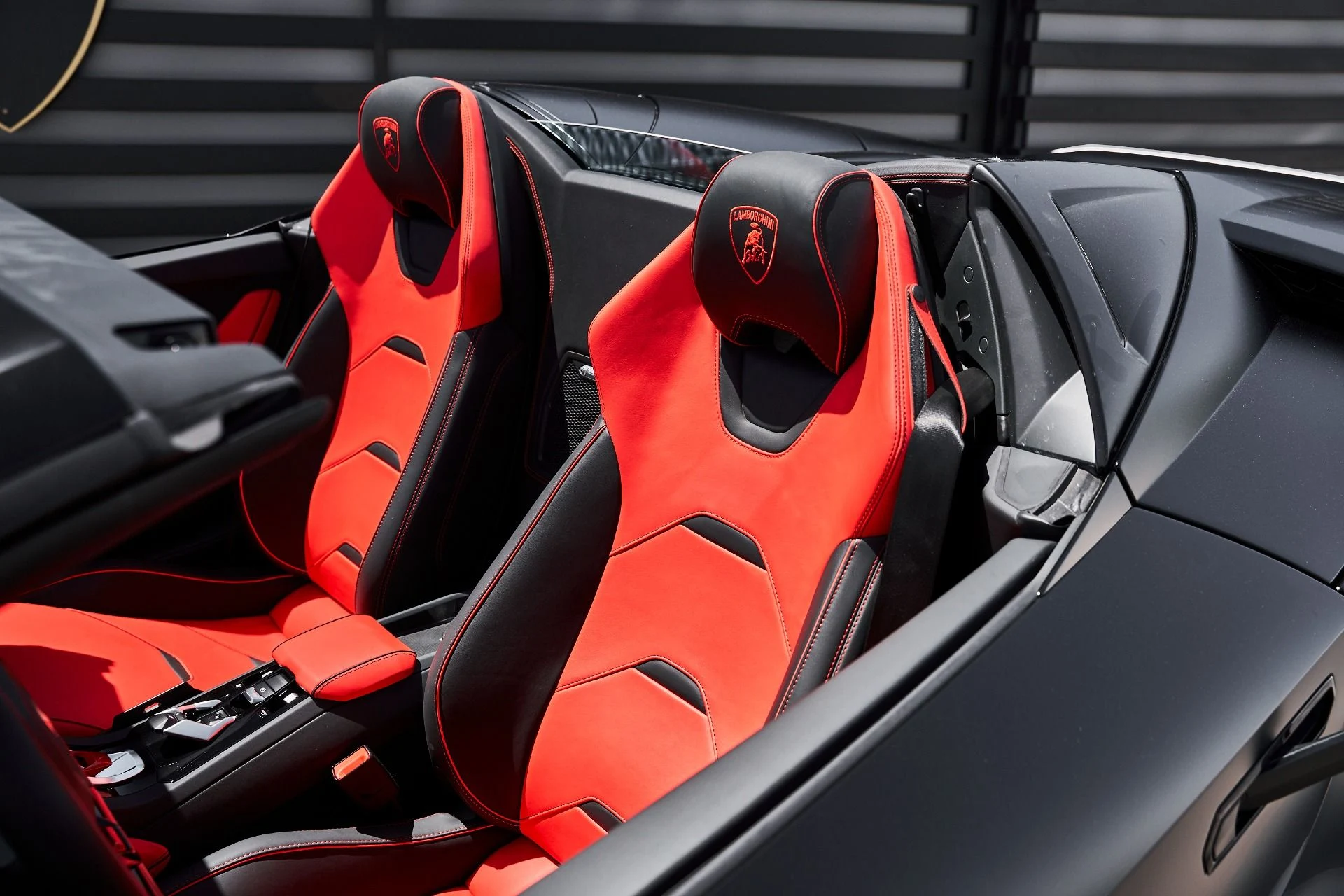mph009_2616173019_Used_2024_Lamborghini_Huracan_EVO_Base_1778372606_36d45c8900