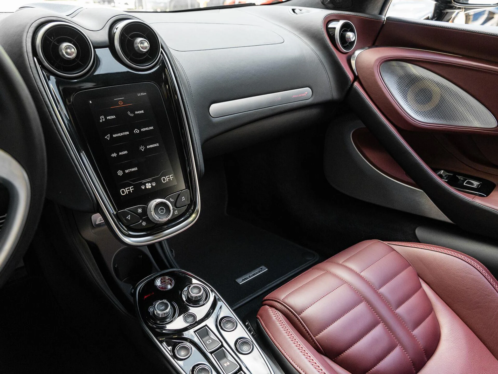 mph009_2617979585_Used_2025_Mc_Laren_GTS_Performance_1784923318_61efd99dcb