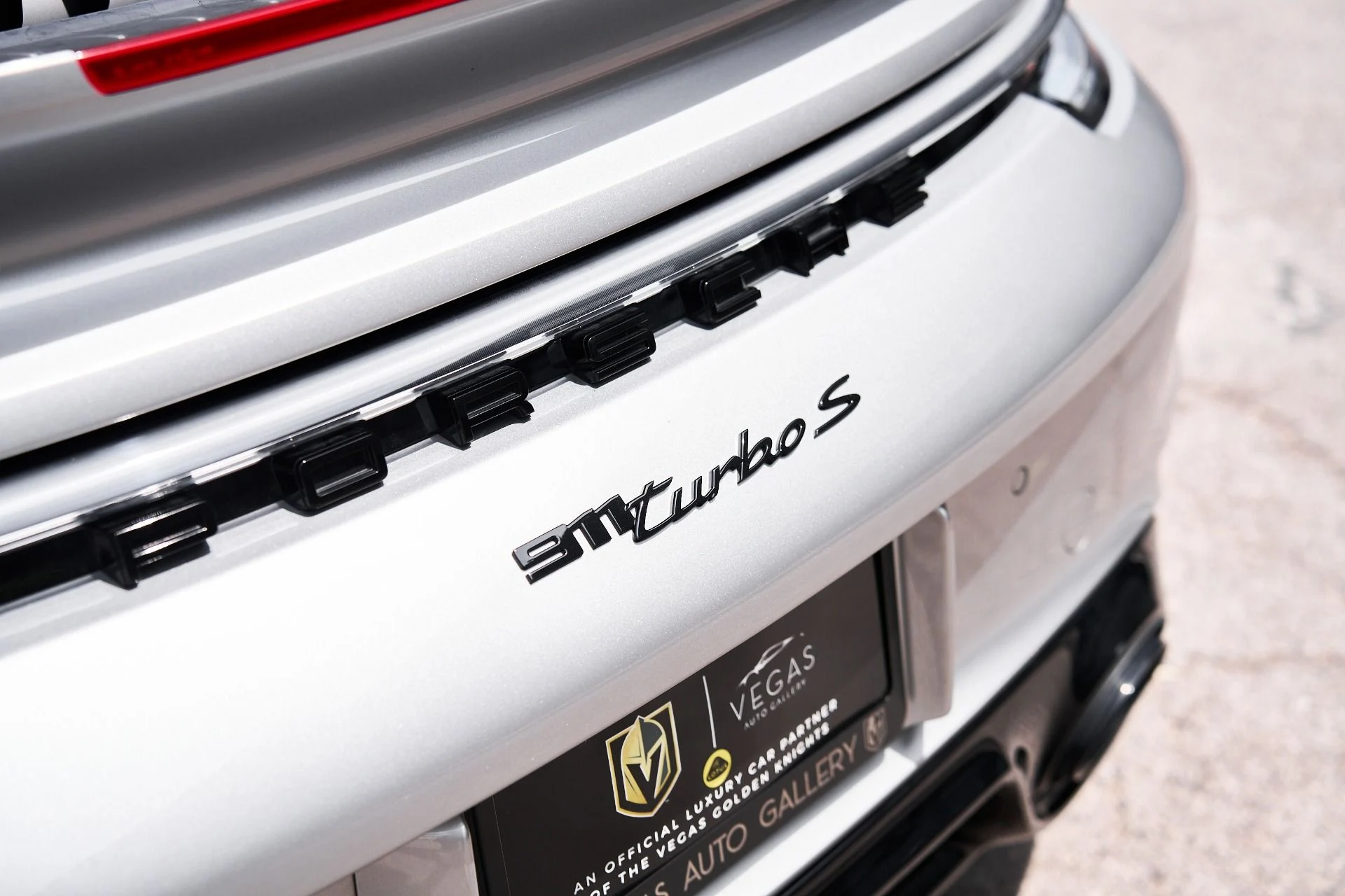 mph009_2625806991_Used_2024_Porsche_911_Turbo_S_1754417049_c283508907