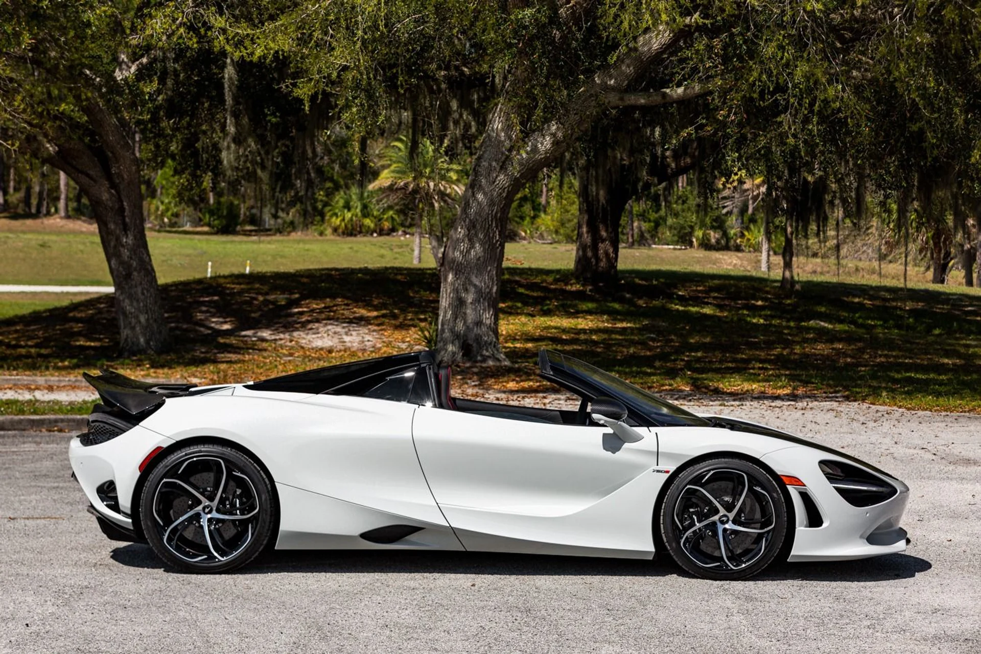 mph009_2627280047_Used_2024_Mc_Laren_750_S_Spider_f8a31b57bf