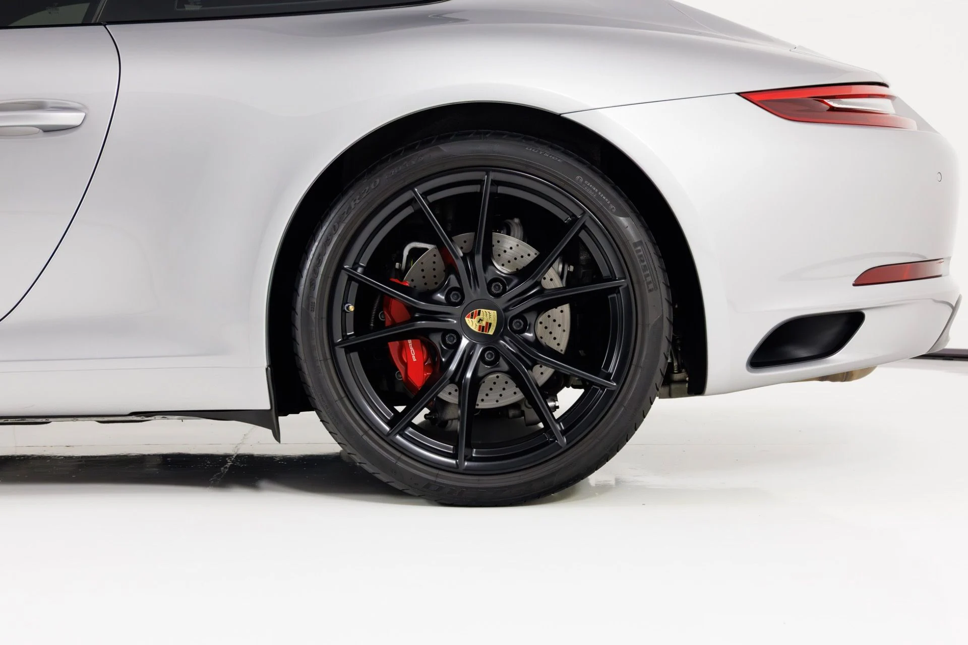 mph009_2628511662_Used_2017_Porsche_911_Carrera_S_1769117476_5a2834f92b