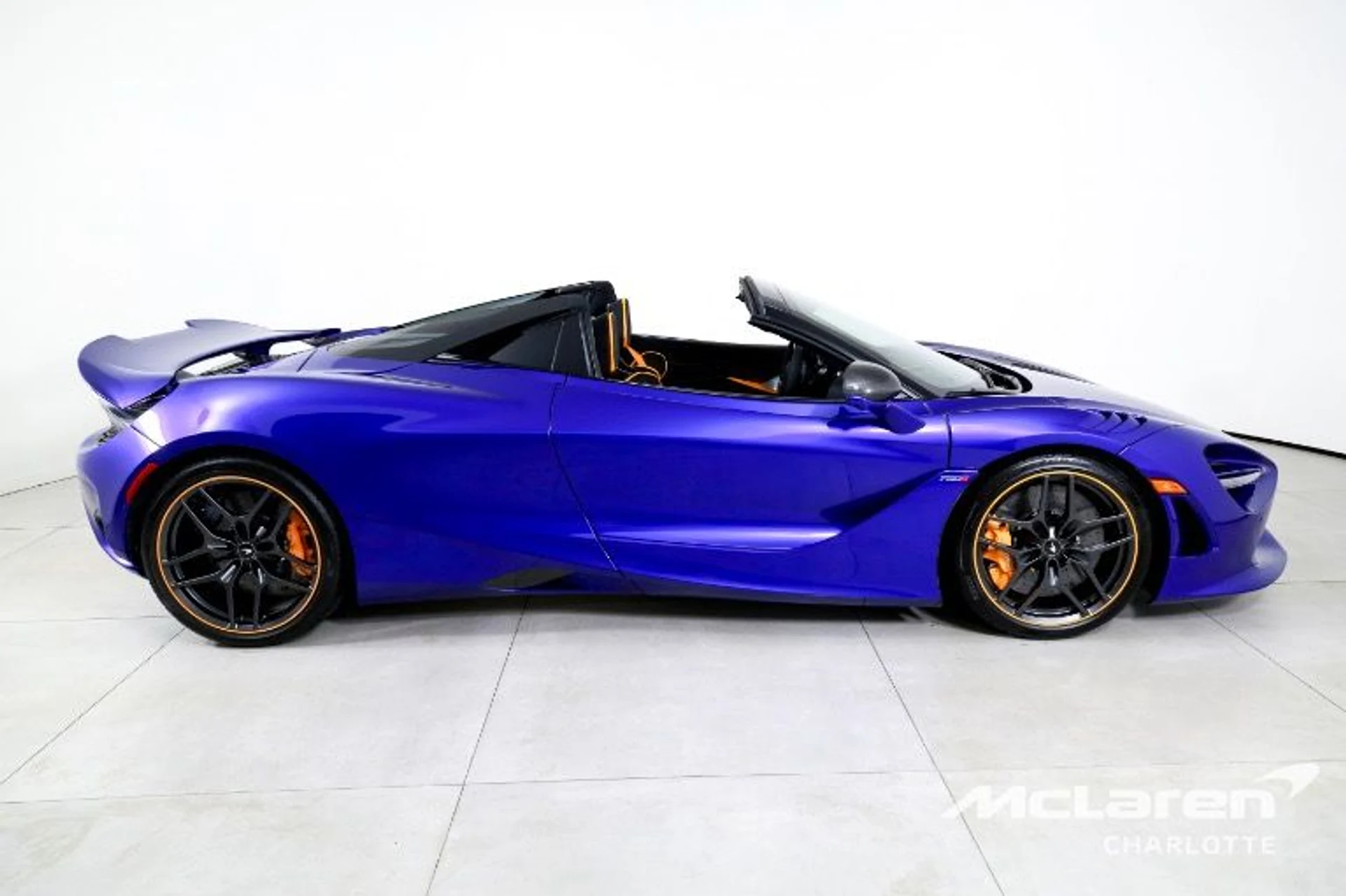 mph009_2632416579_Used_2024_Mc_Laren_750_S_Spider_d02bb18404