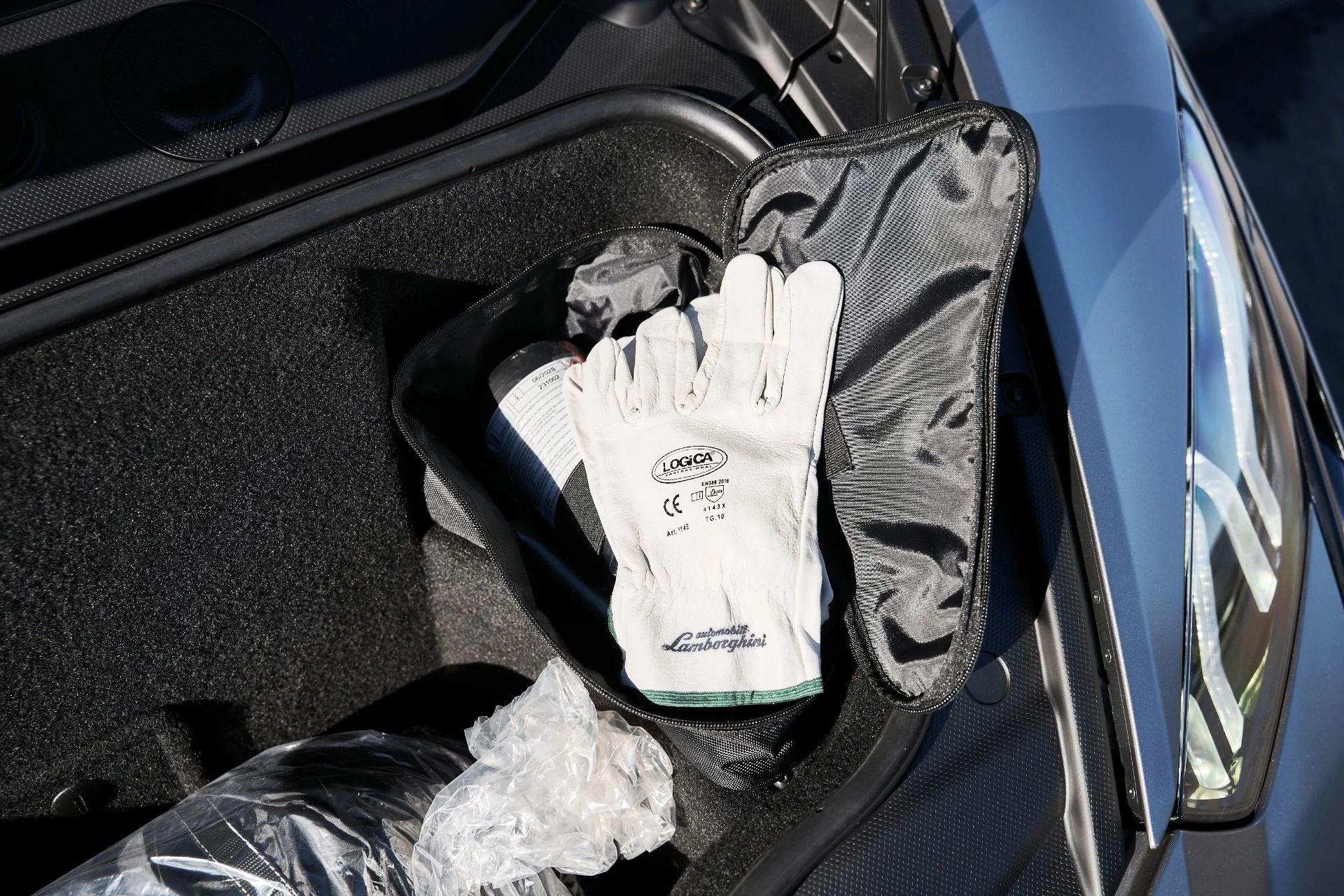 mph009_2638061712_Used_2023_Lamborghini_Huracan_Tecnica_Base_1766024541_97011f4847