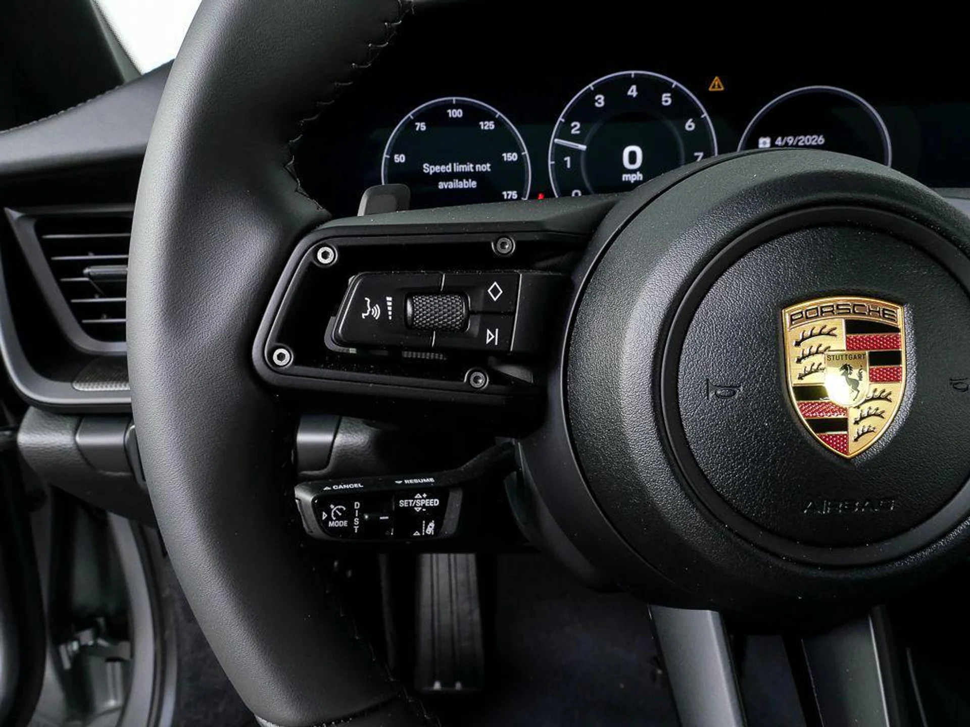 mph009_2639731903_pzp_MI_E_Itbim1_M_Crh_J8_Zz_PV_Yp_Uc_a594692657