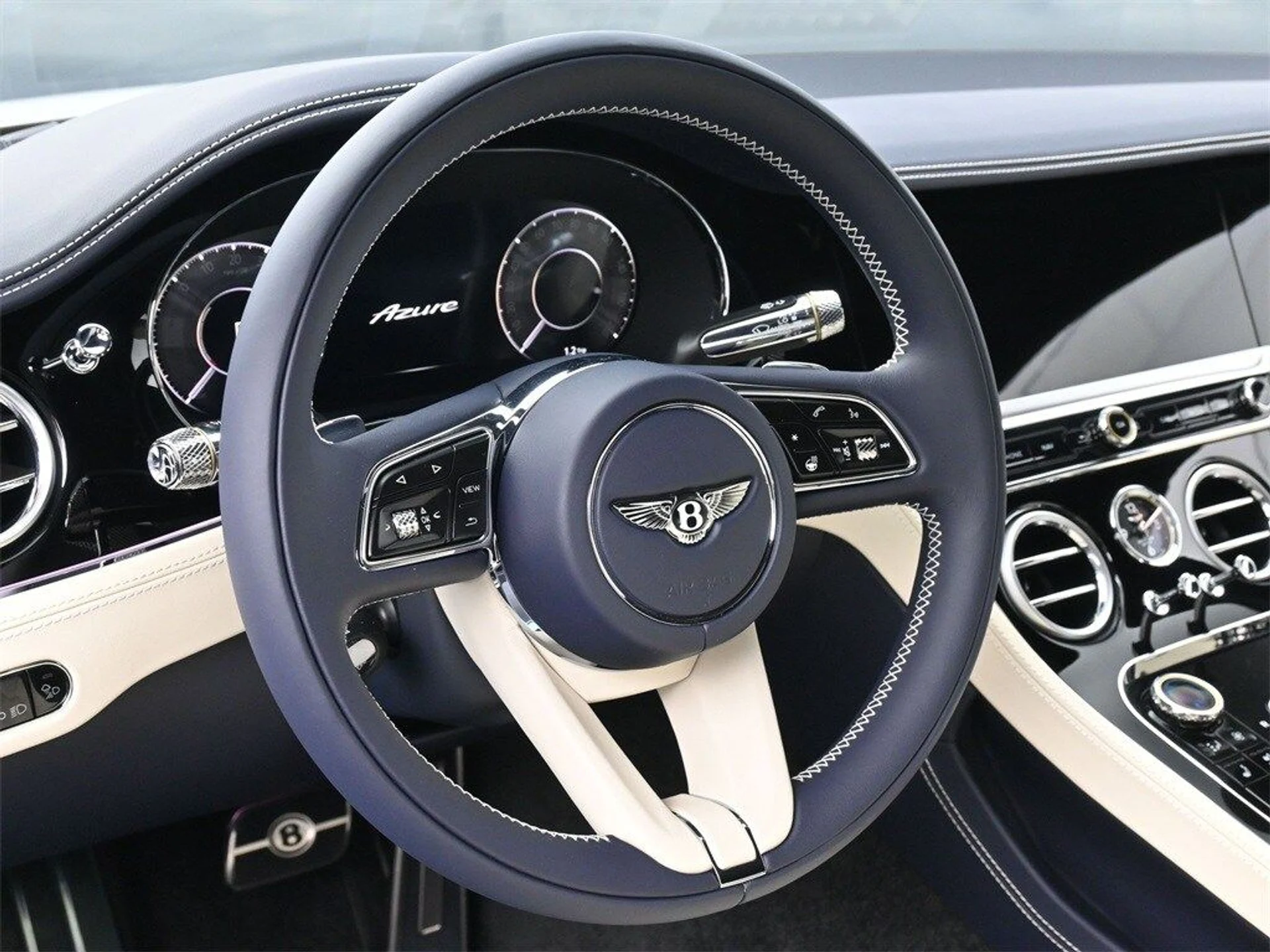 mph009_2641011971_d3142f02001d80e7a59d8a438ed82387x_7d57d286be